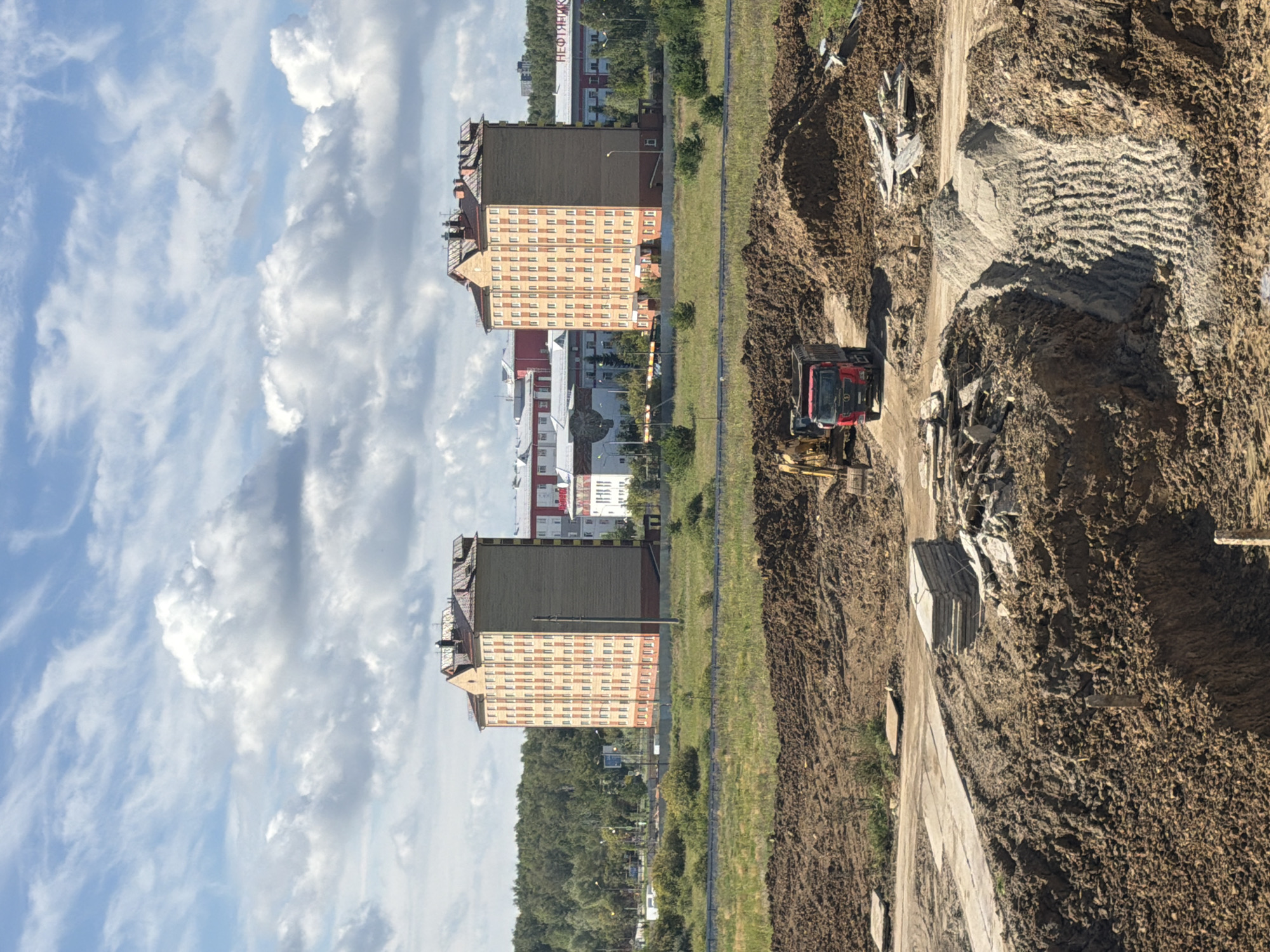 Excavation underway at a Tyumen construction site