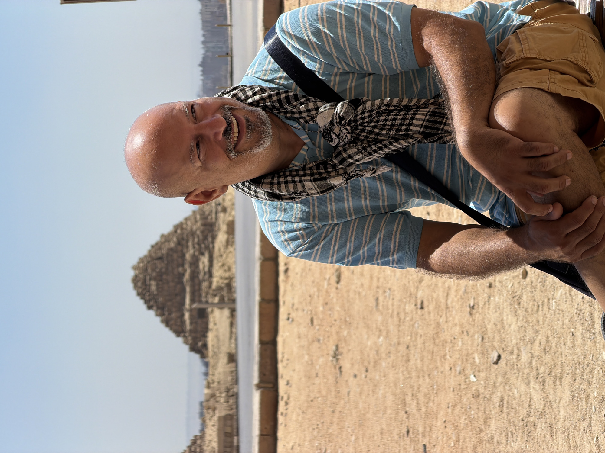 Morning at the Giza pyramids: sightseeing, souvenirs, and ancient stone