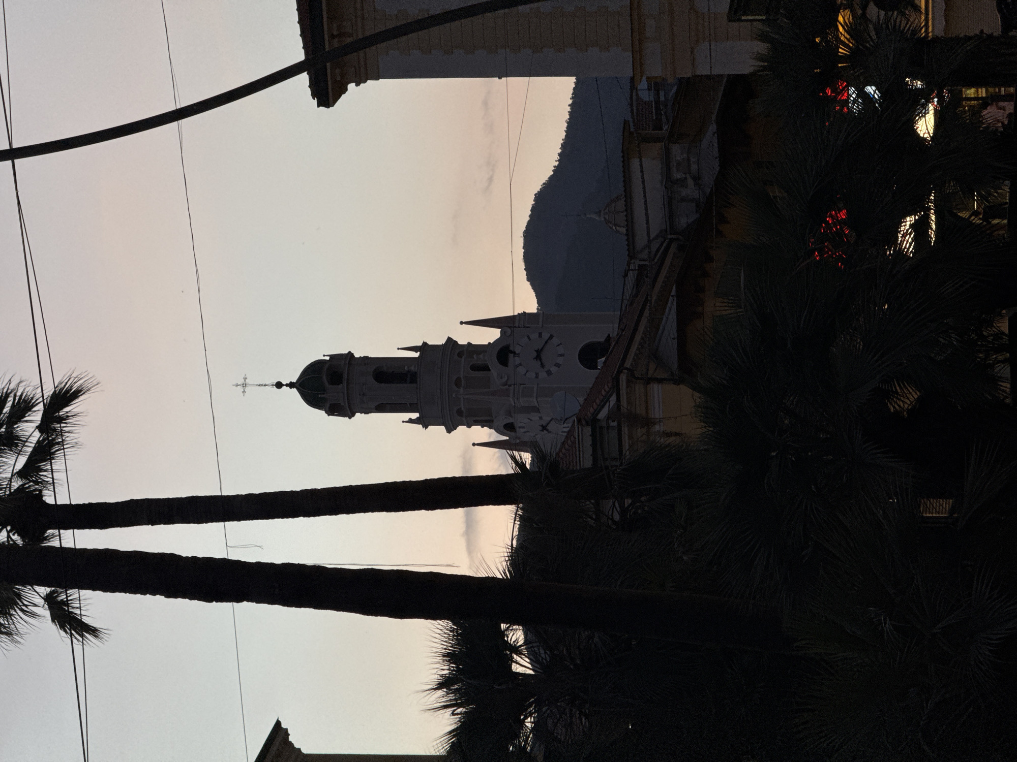 Afternoon scenes documented across Sanremo's streets and architecture