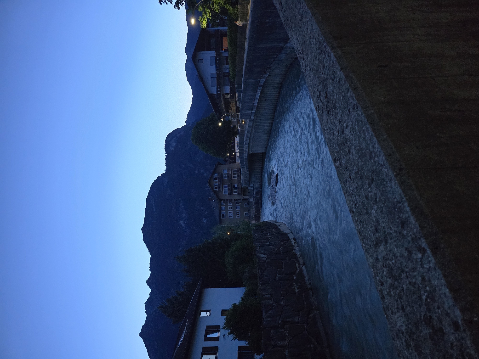 Evening documentation of Garmisch-Partenkirchen riverside scenes and local wildlife
