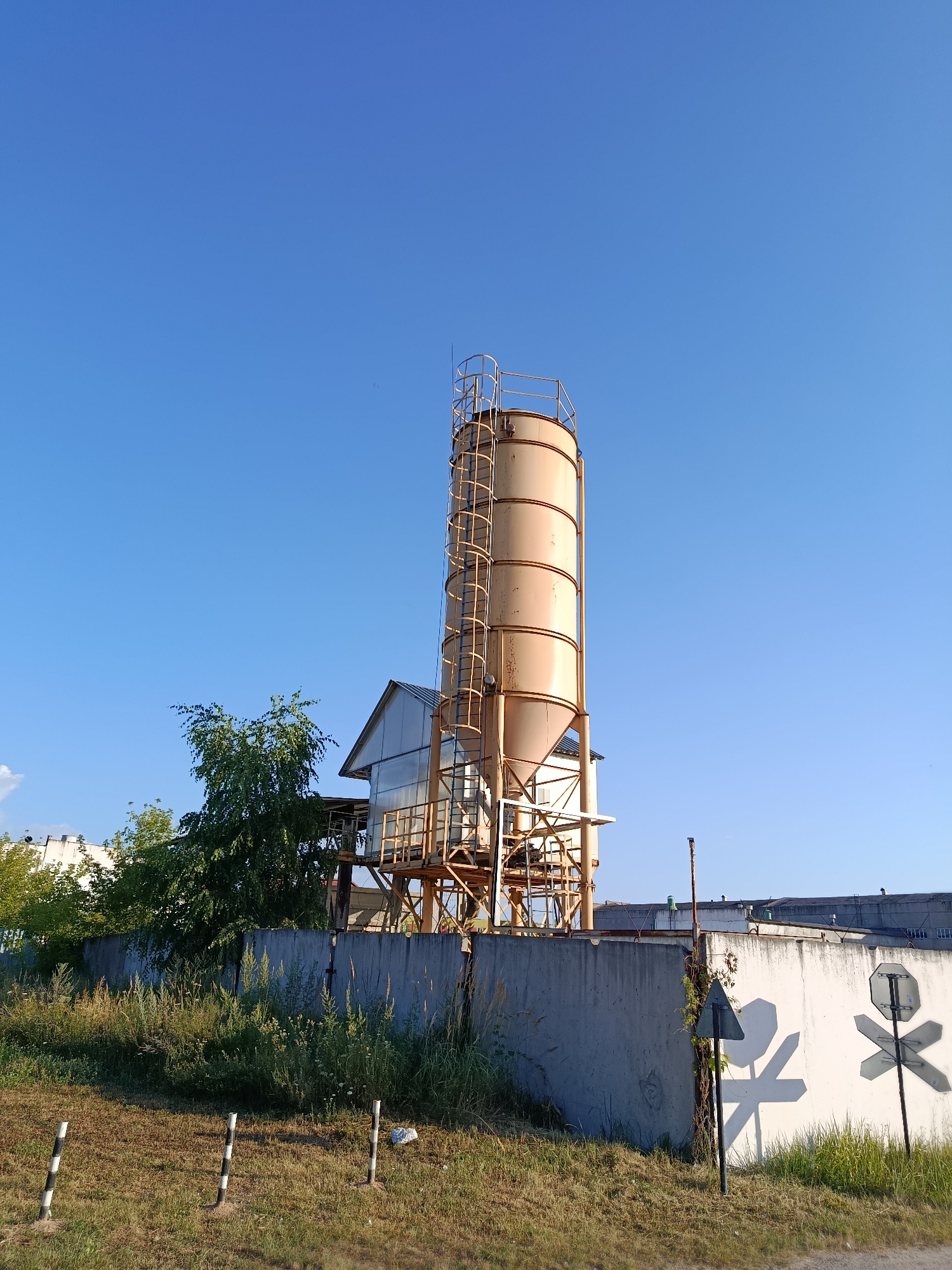 Infrastructure and industry around Svietlahorsk, Belarus