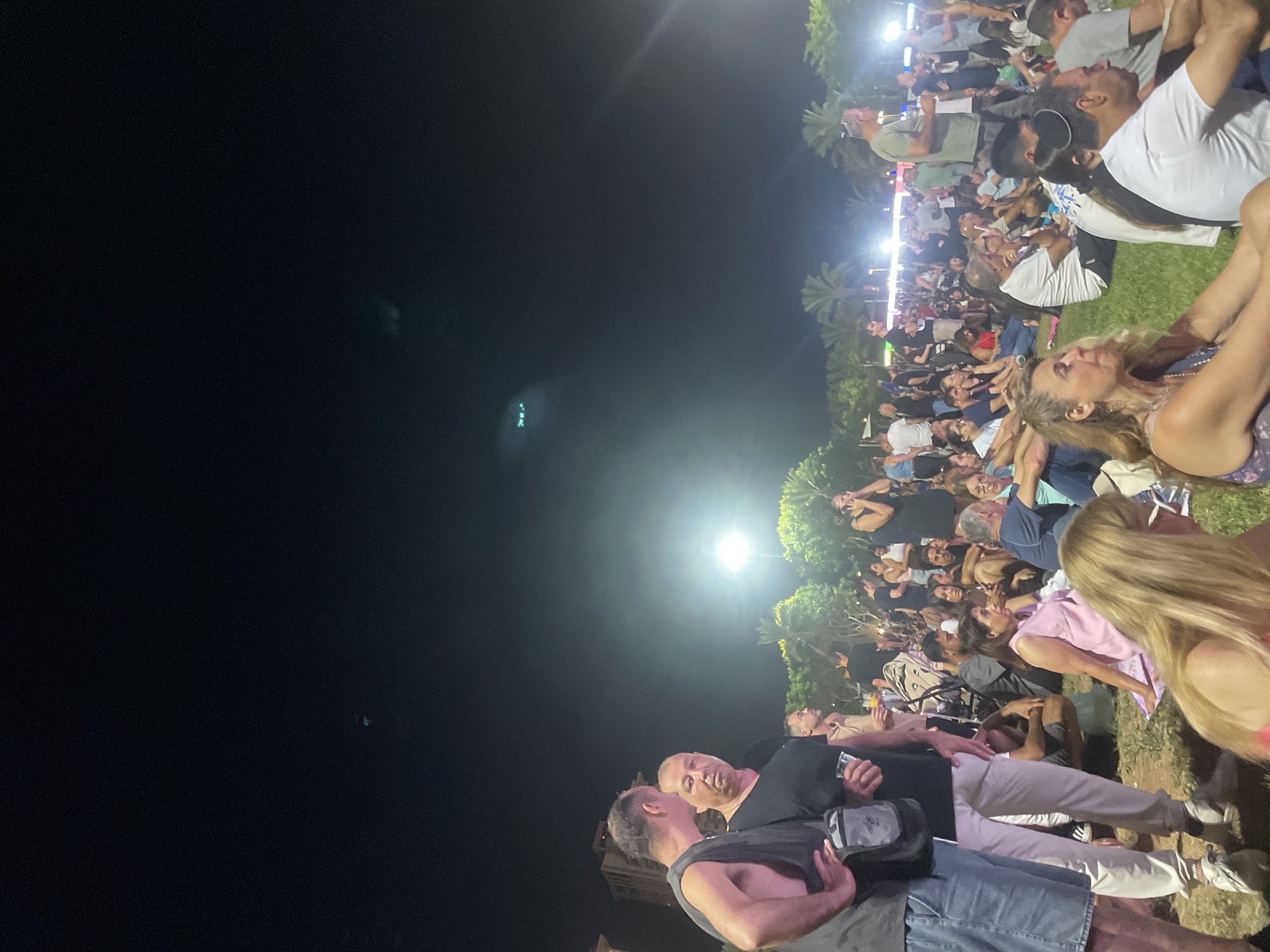 Outdoor concert draws a big crowd in Petah Tikva