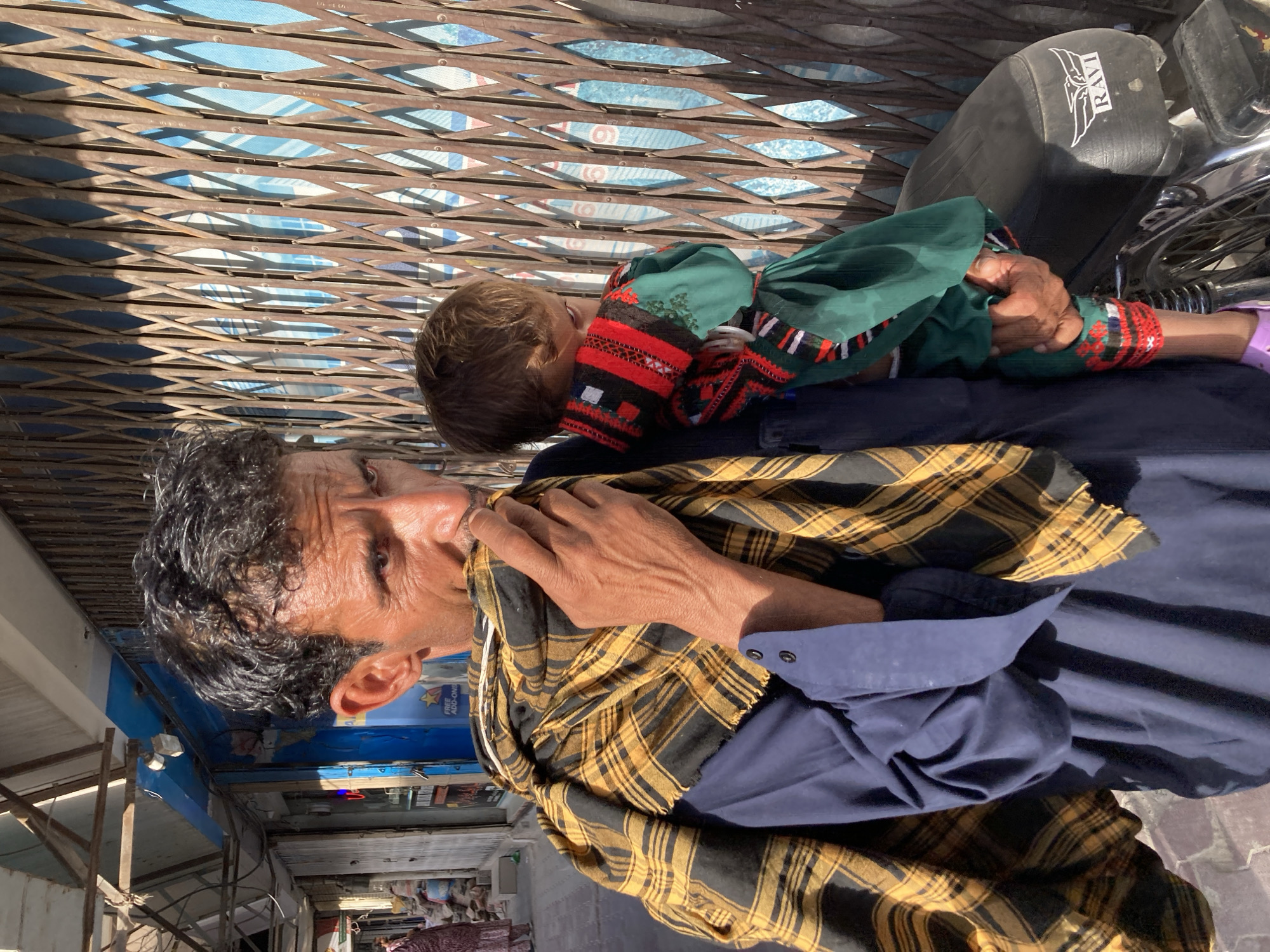 Routine daily life captured across Quetta during nine-minute span