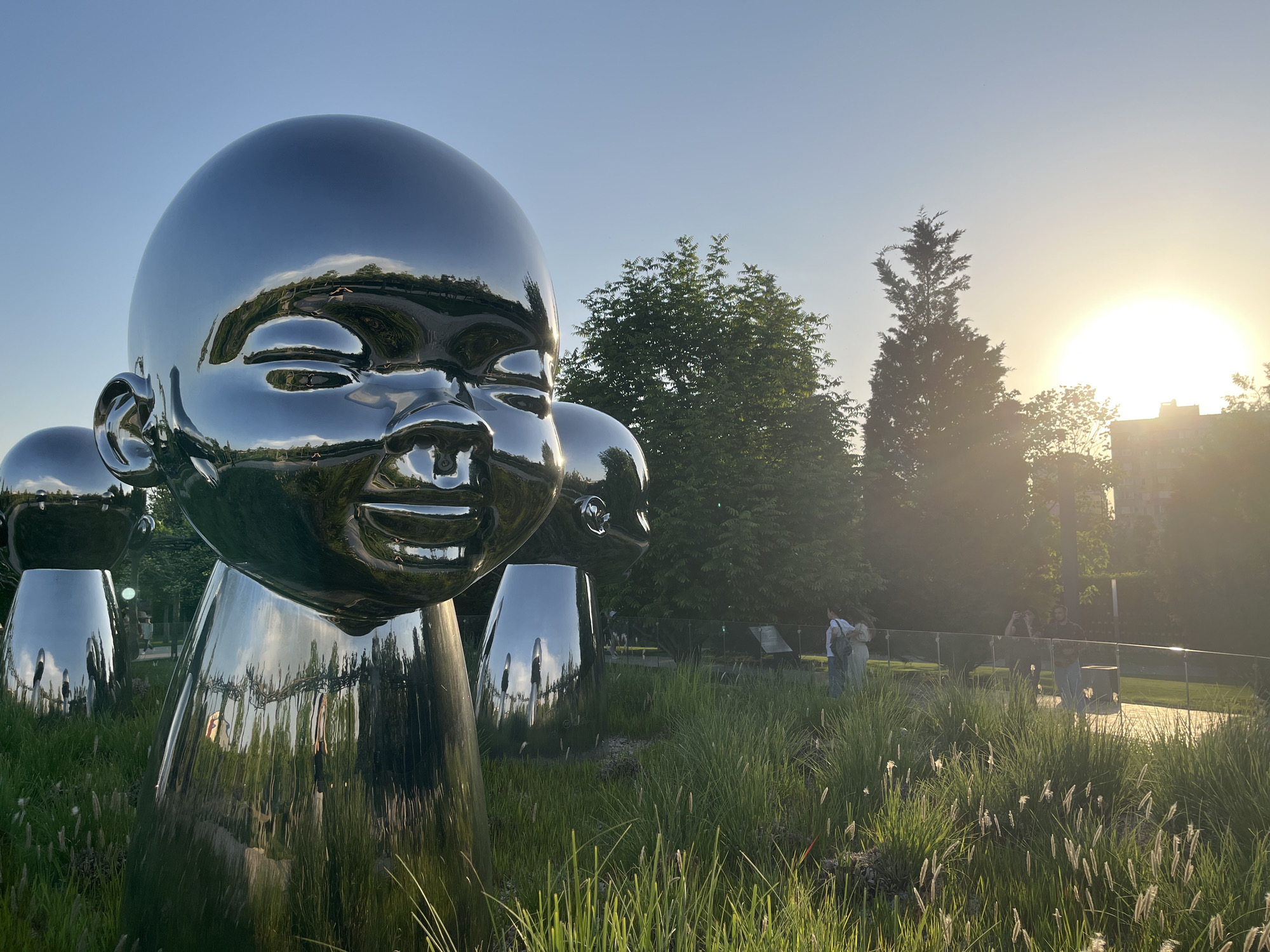 Reflective head sculptures draw visitors to Krasnodar park