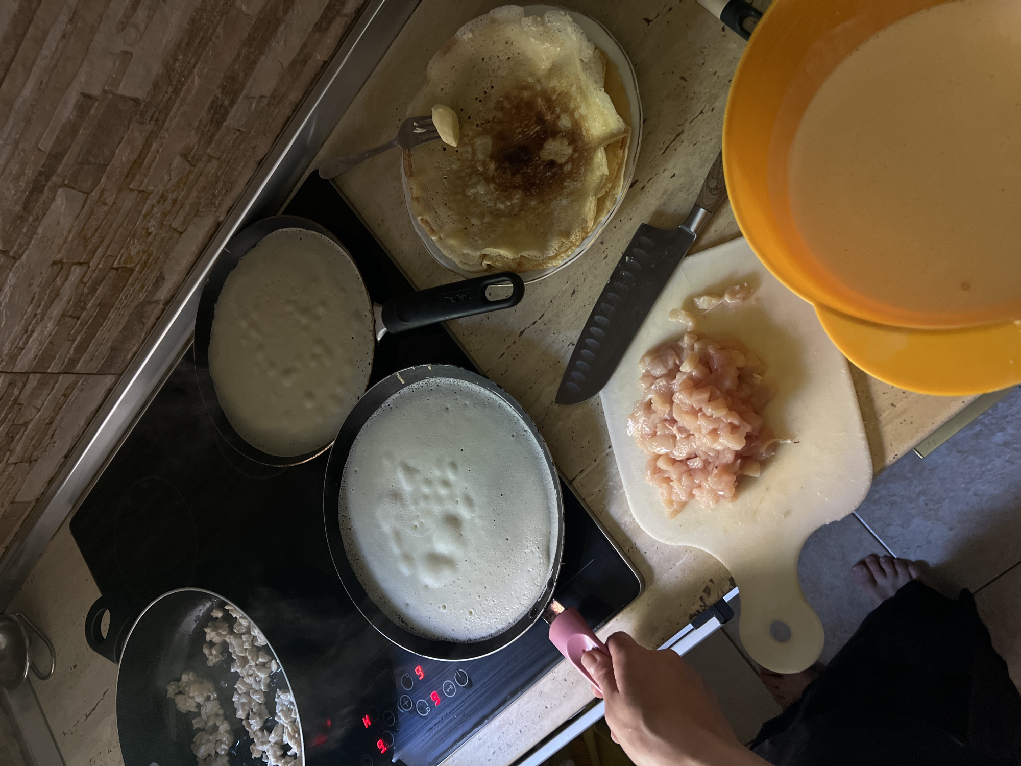 Woman's morning routine documented in Belgrade suburb home
