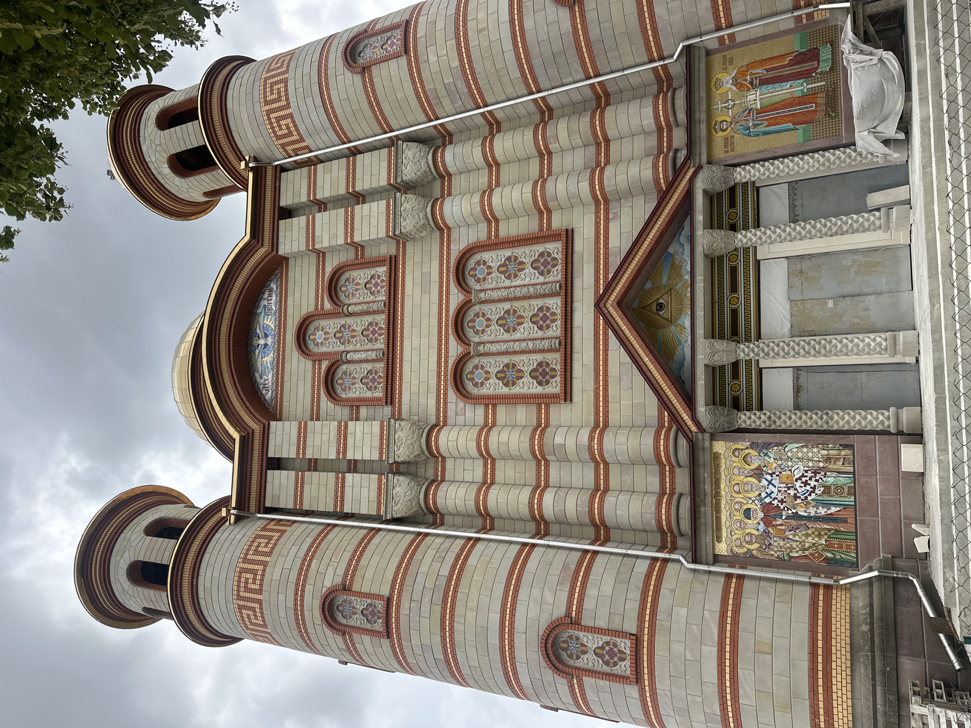 Churches, new construction, and street life in Ternopil