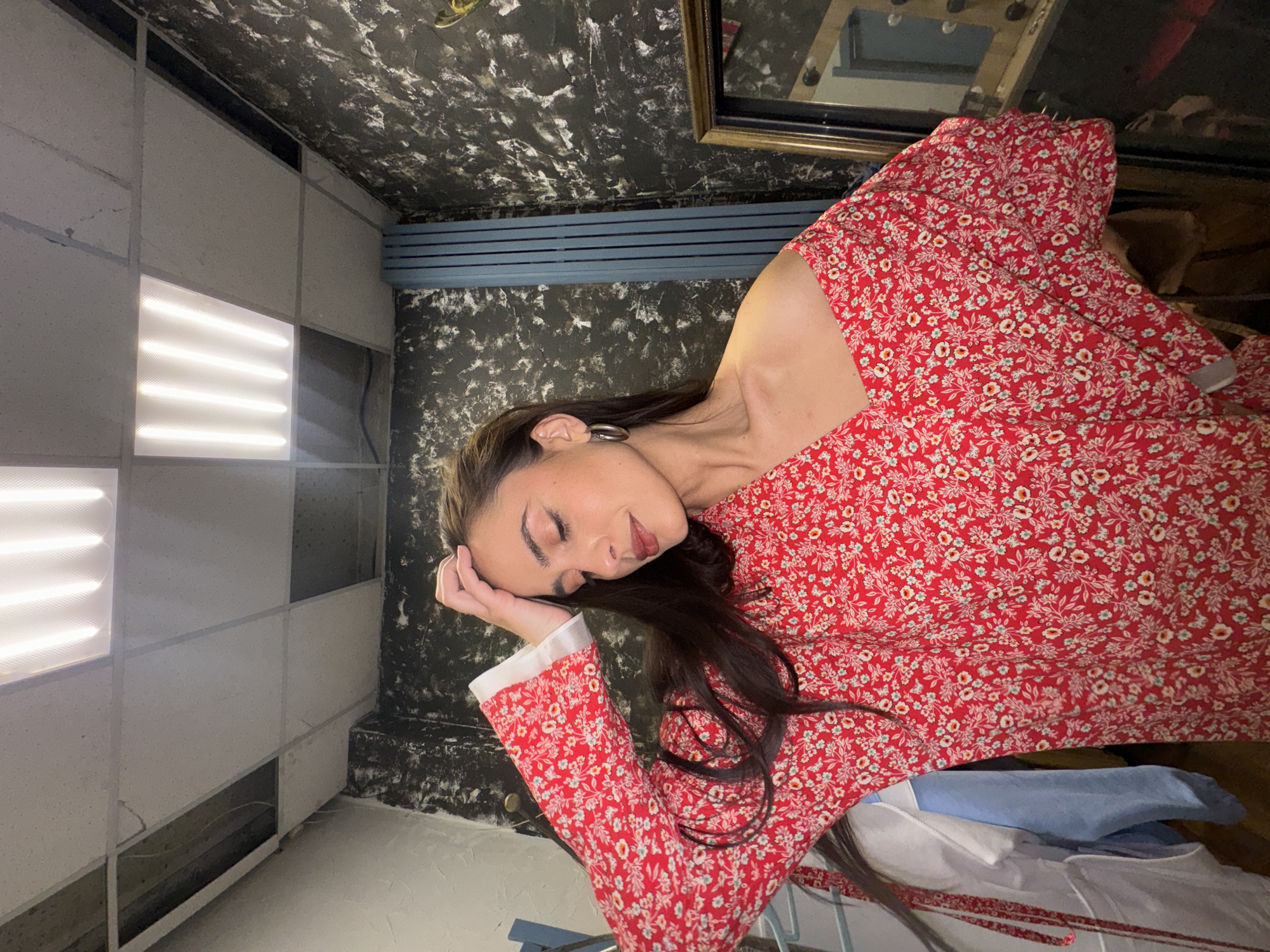Photography session documented at Krasnoyarsk studio space