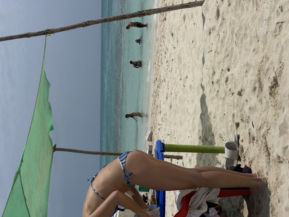 Beach day unfolds on Zanzibar's tourist coastline