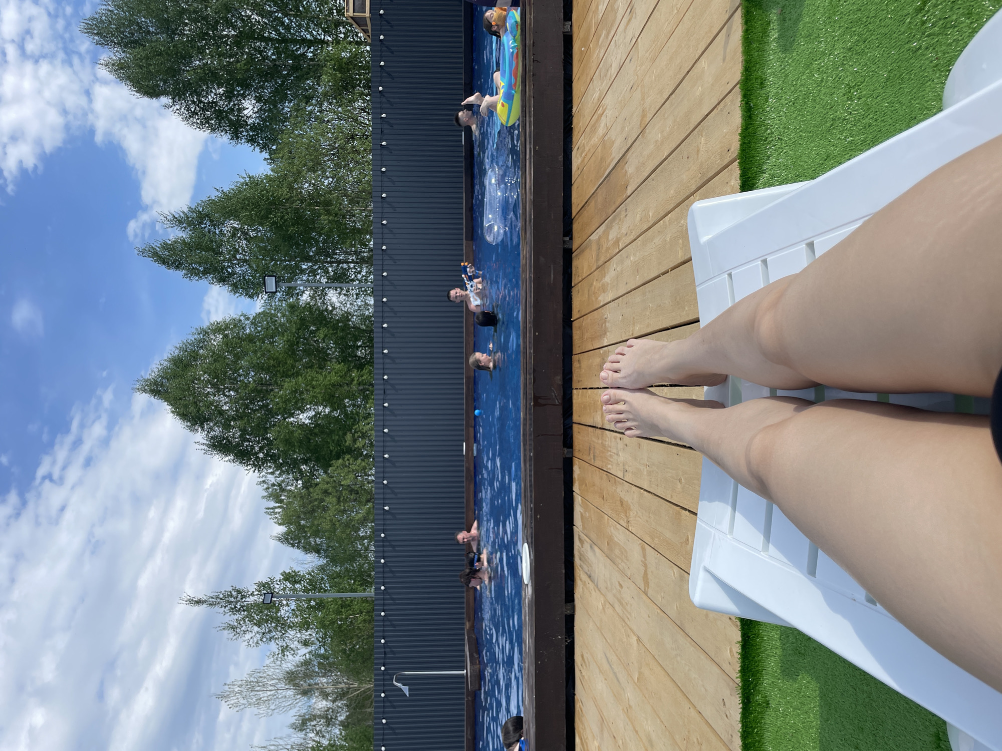 Pool relaxation scene captured in Люкшудья, Russia