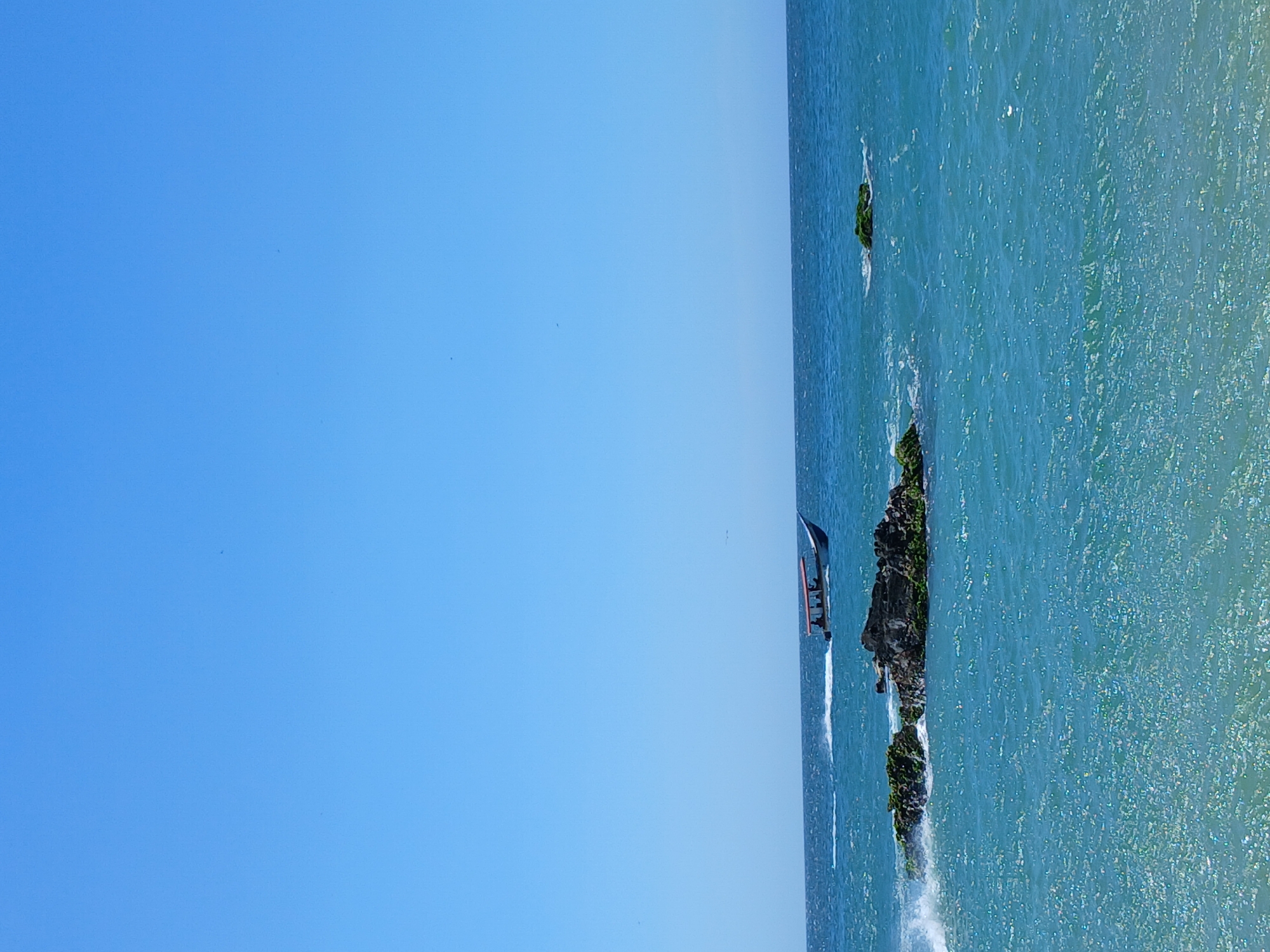 Clear skies and calm seas observed along Venezuelan coast