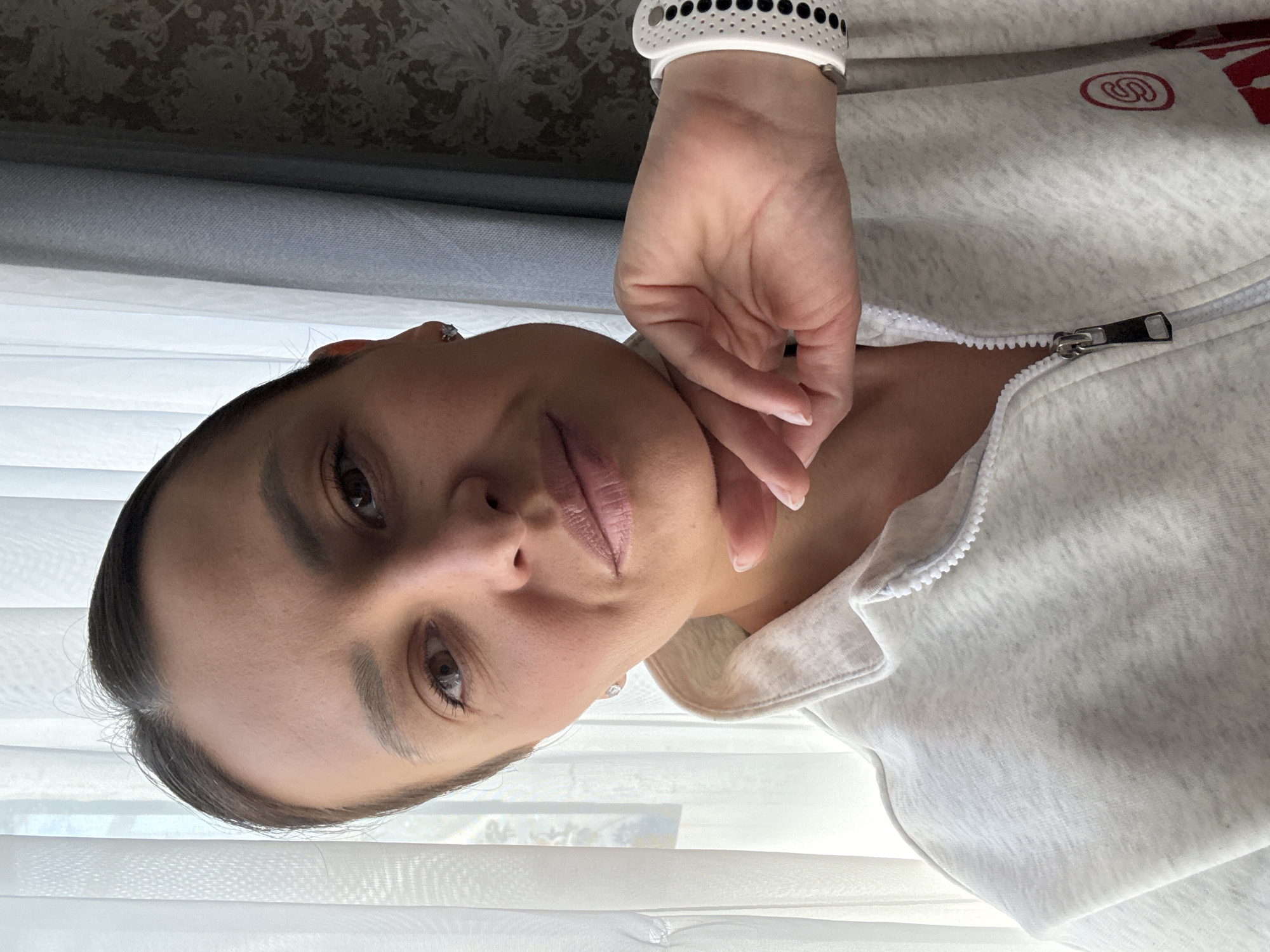 Morning selfie session documented in Chaikovsky, Russia