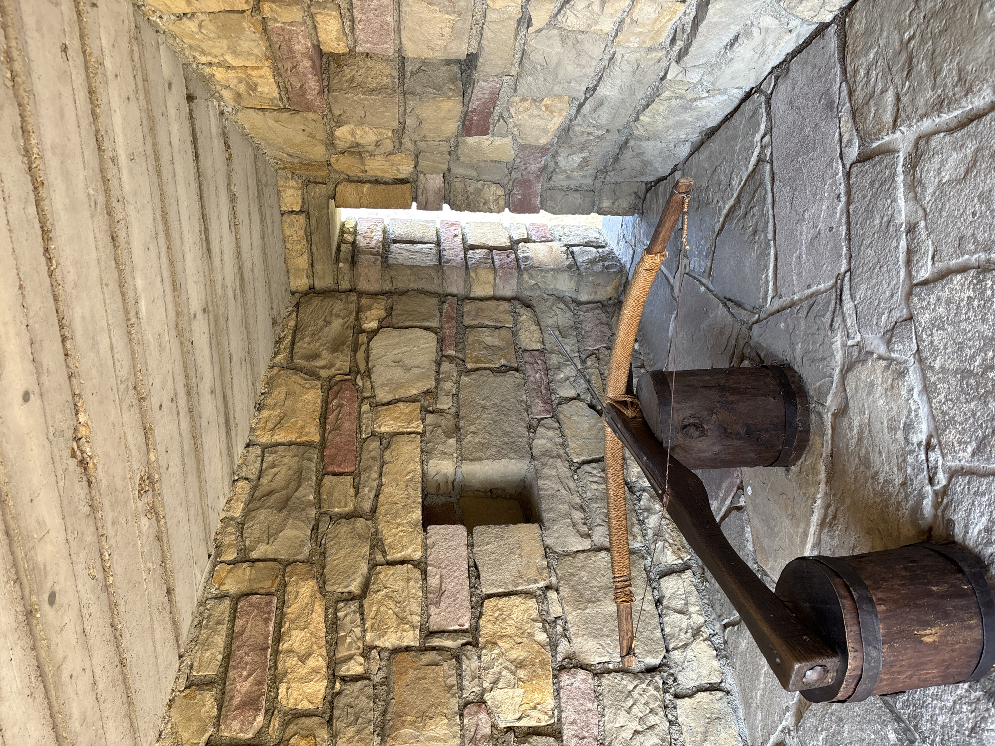 Stone passageway with mixed construction observed in Veliko Tarnovo