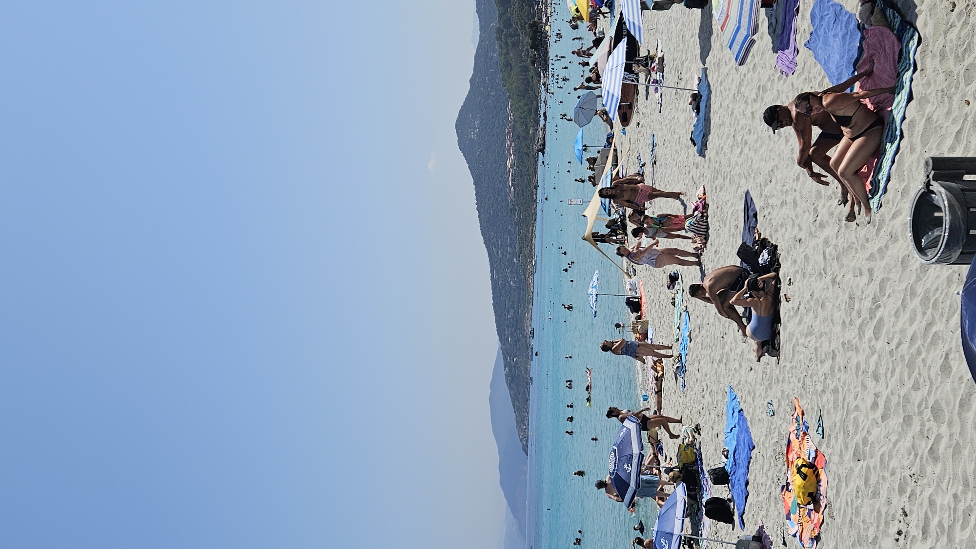 Sunny morning snapshots around L'Île-Rousse's seafront
