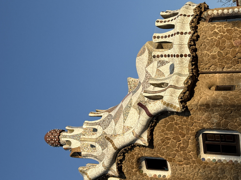 Tourist documents two-hour tour of Gaudí's Park Güell Barcelona