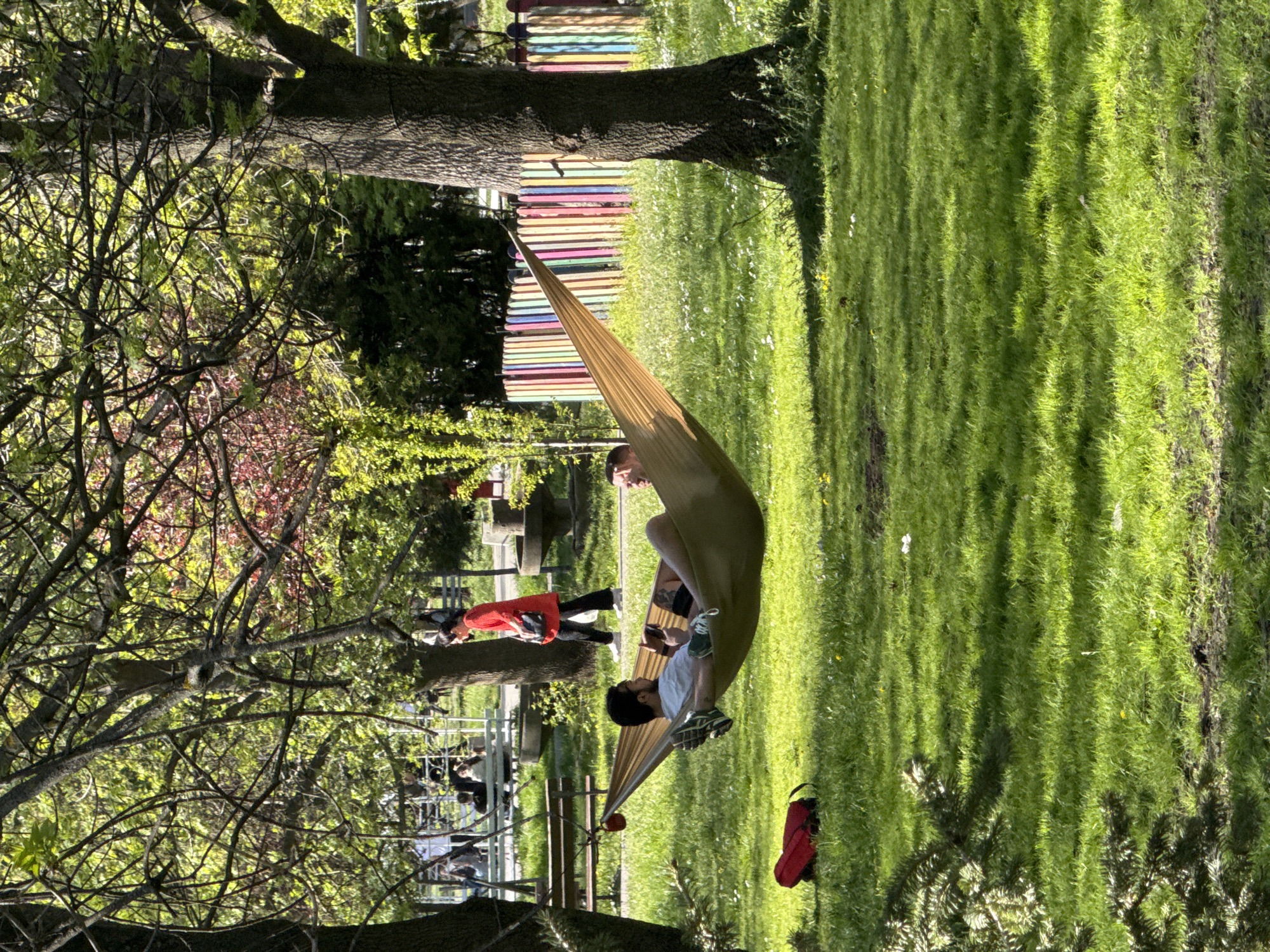 Spring afternoon brings families, dogs, recreation to Sofia parks