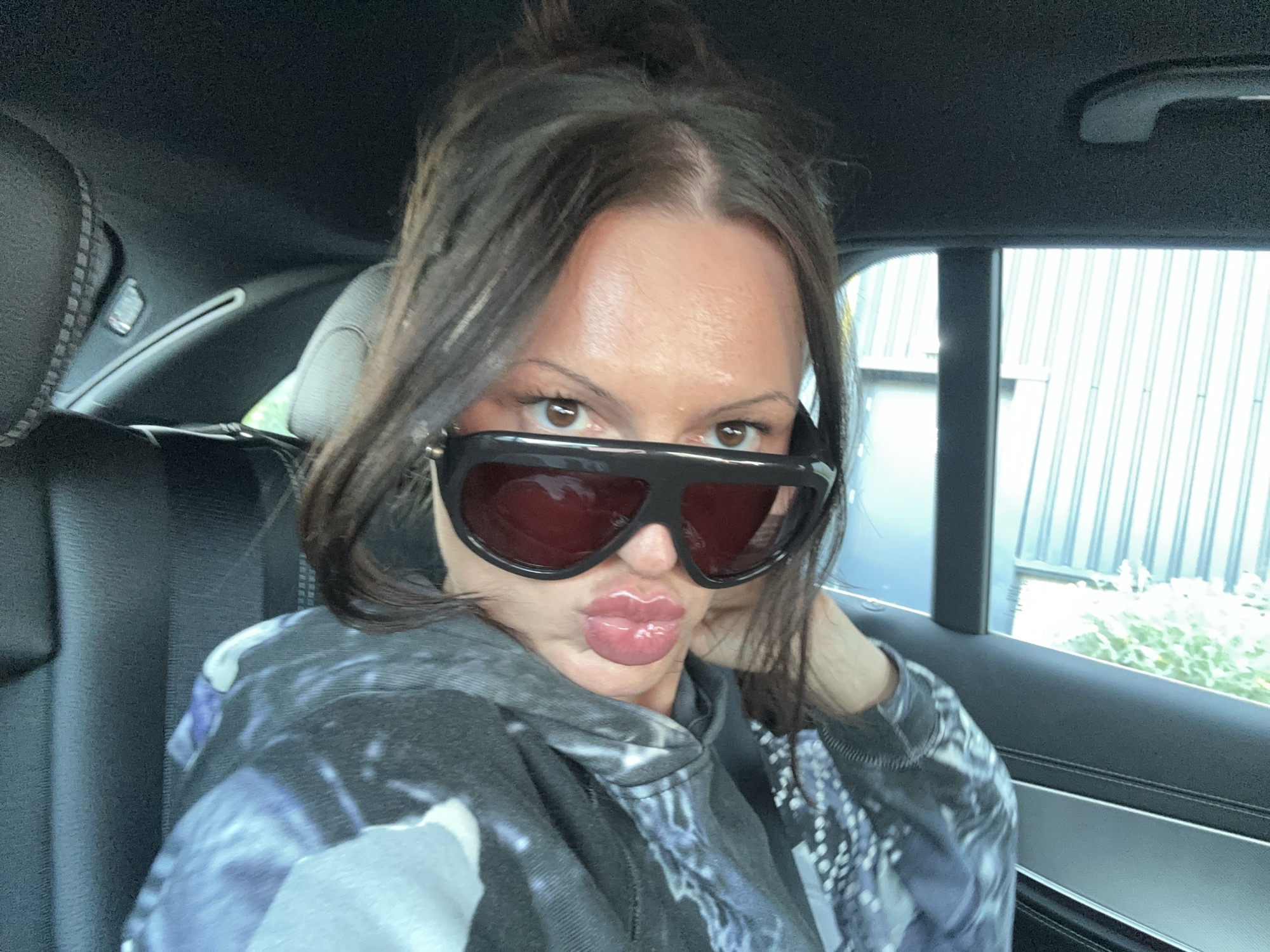 Woman photographed in car selfie in Tunbridge Wells