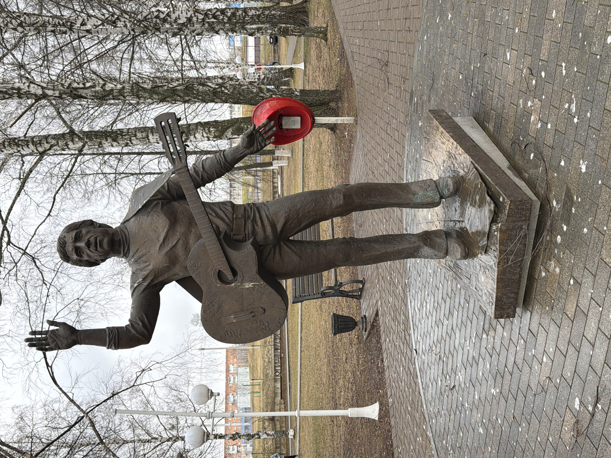 Urban scenes documented in Votkinsk, Russia over 10-minute span