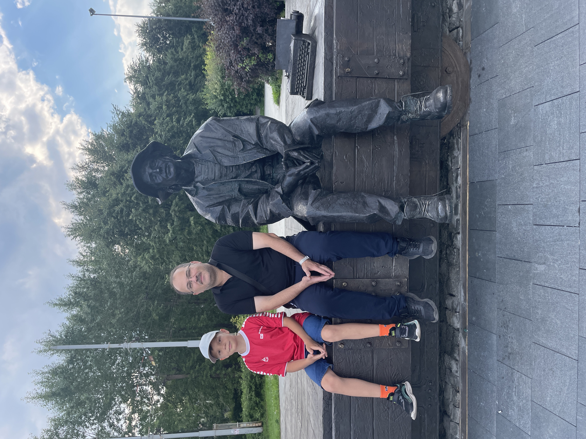 Morning tour of Yekaterinburg's public monuments and street art