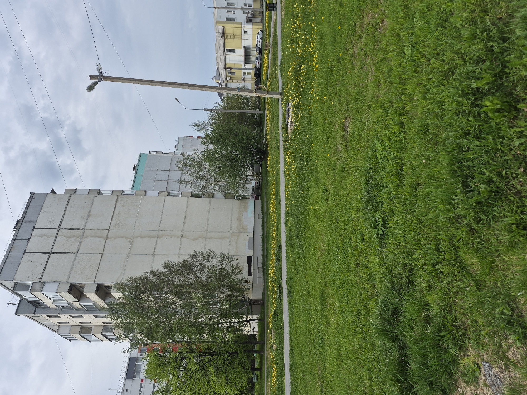 Early morning scenes in Tobolsk include tanks, buildings, injured woman