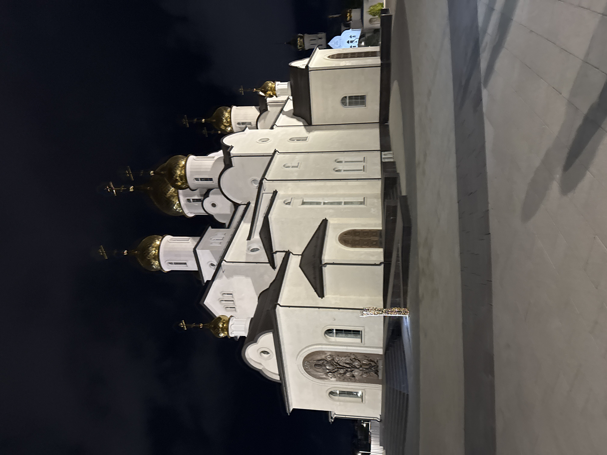 Summer night out at Anapa's parks and playgrounds