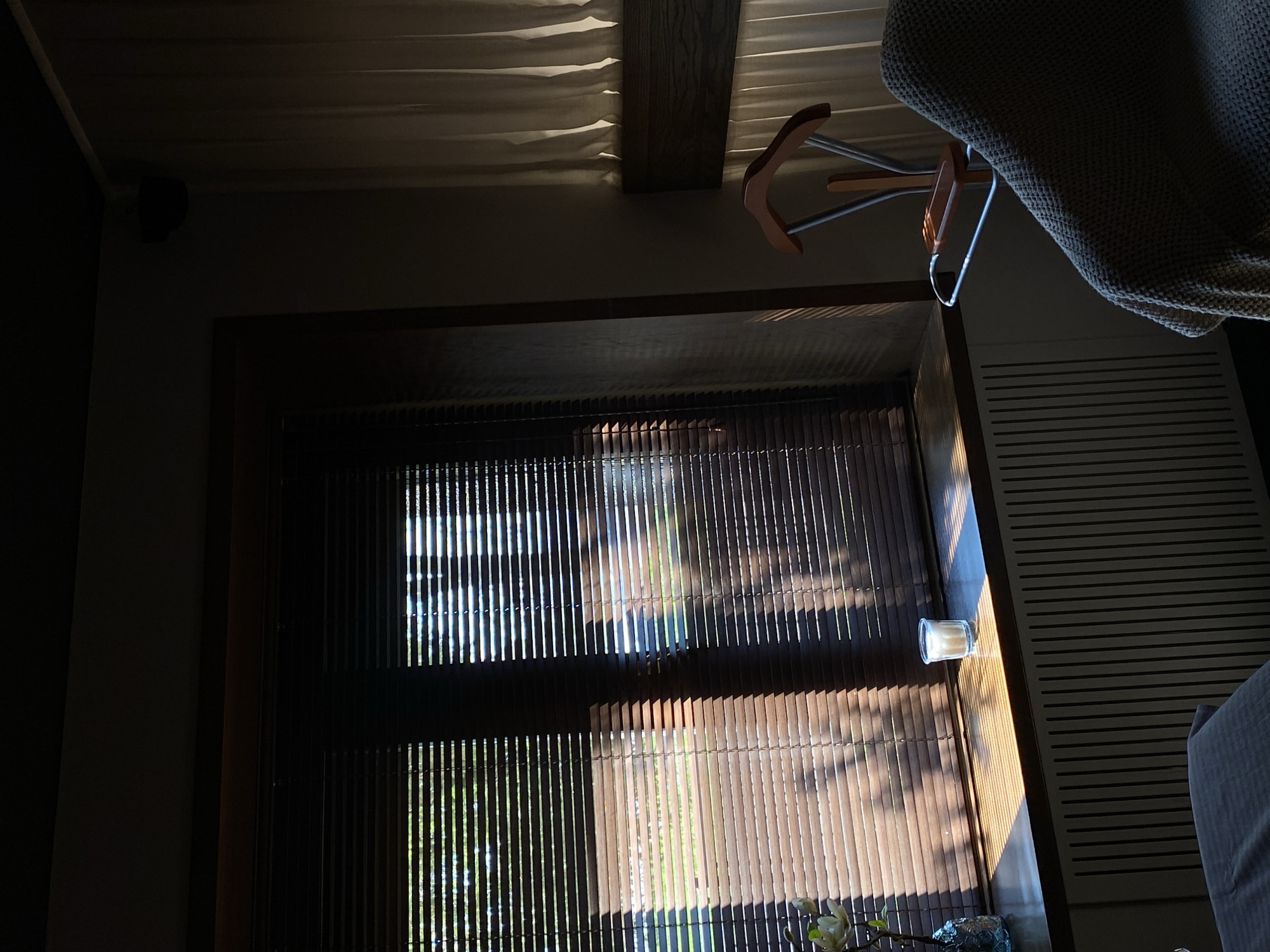 Morning sunlight and moon installation observed in Votkinsk building