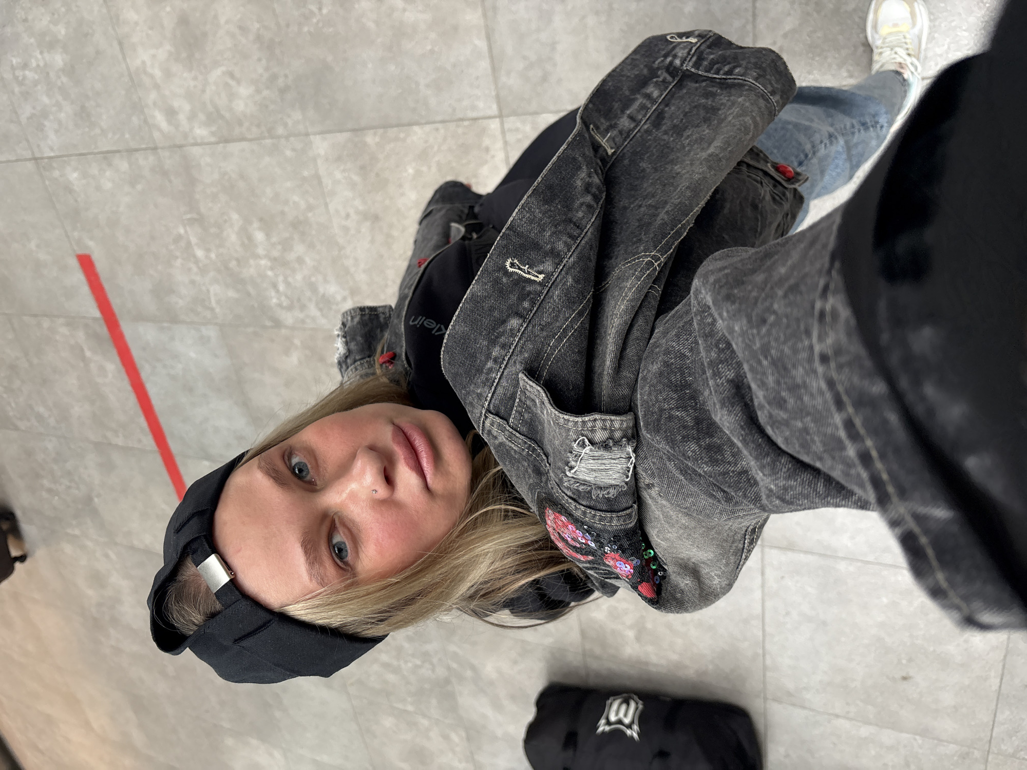 Travelers document routine moments at Boldino transit facility