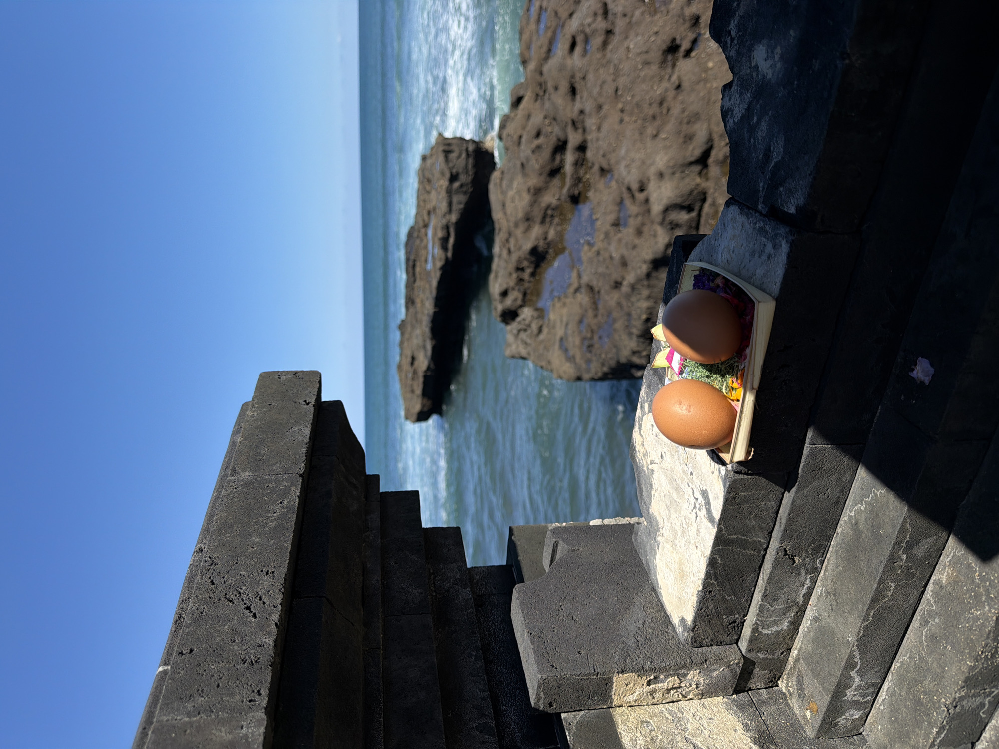 Morning scenes blend Balinese offerings, ocean views, cooking in Kuta