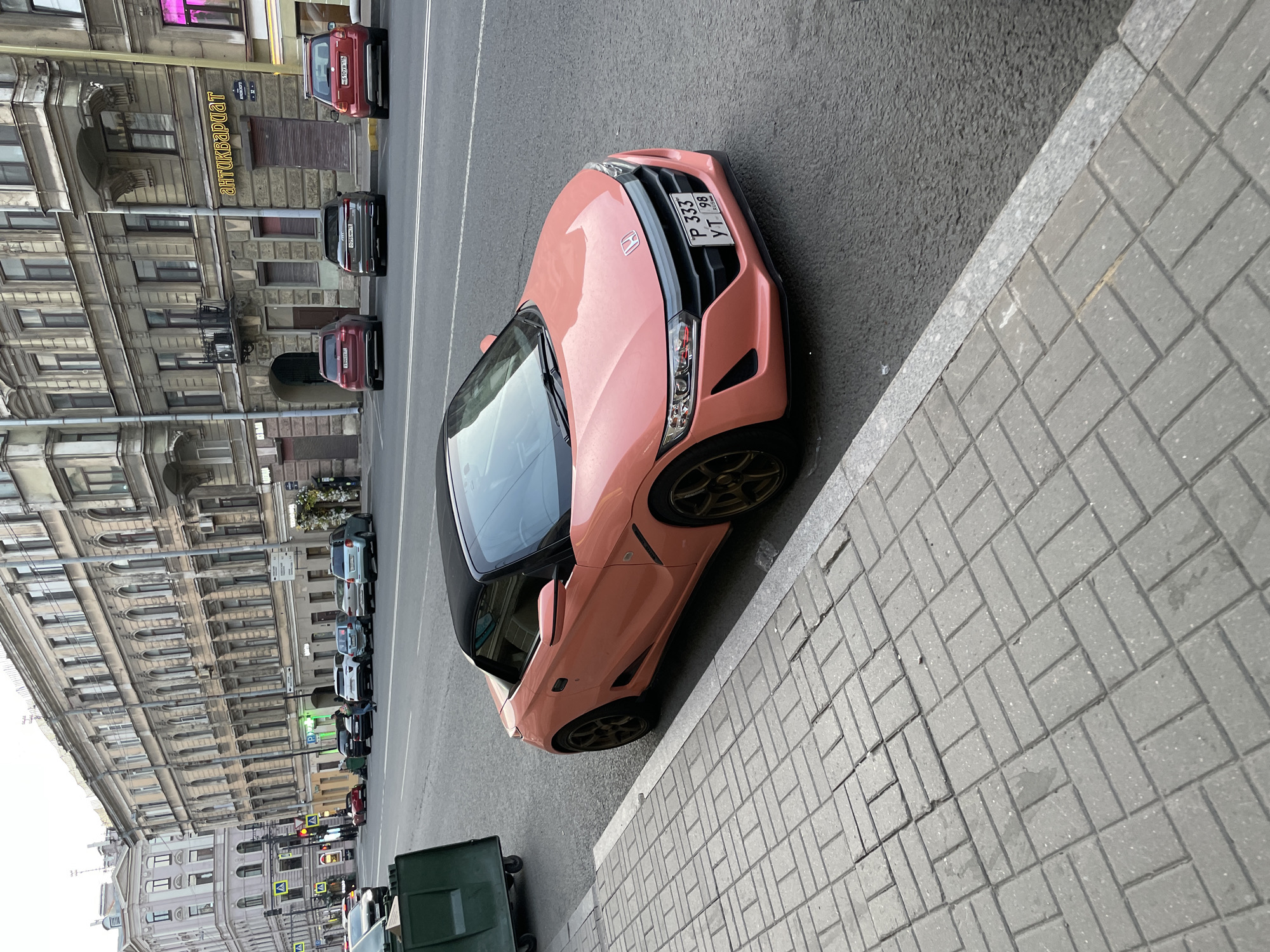 Pink convertible spotted on historic Saint Petersburg avenue
