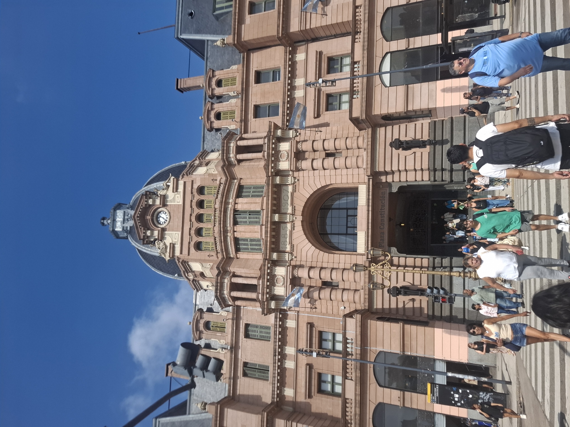 Buenos Aires street scenes and landmarks documented by witnesses