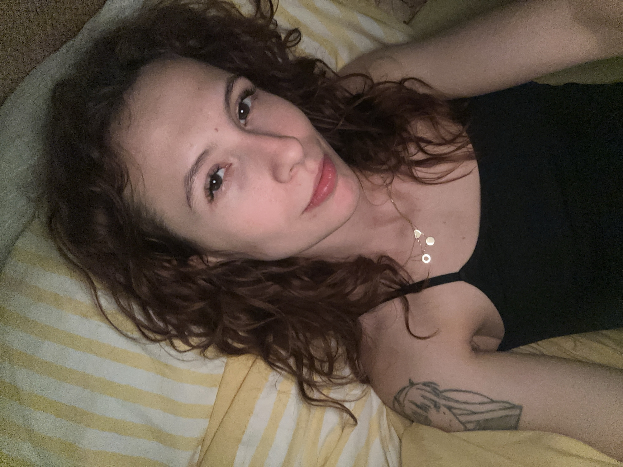 Woman documents evening in Novi Sad through multiple selfies