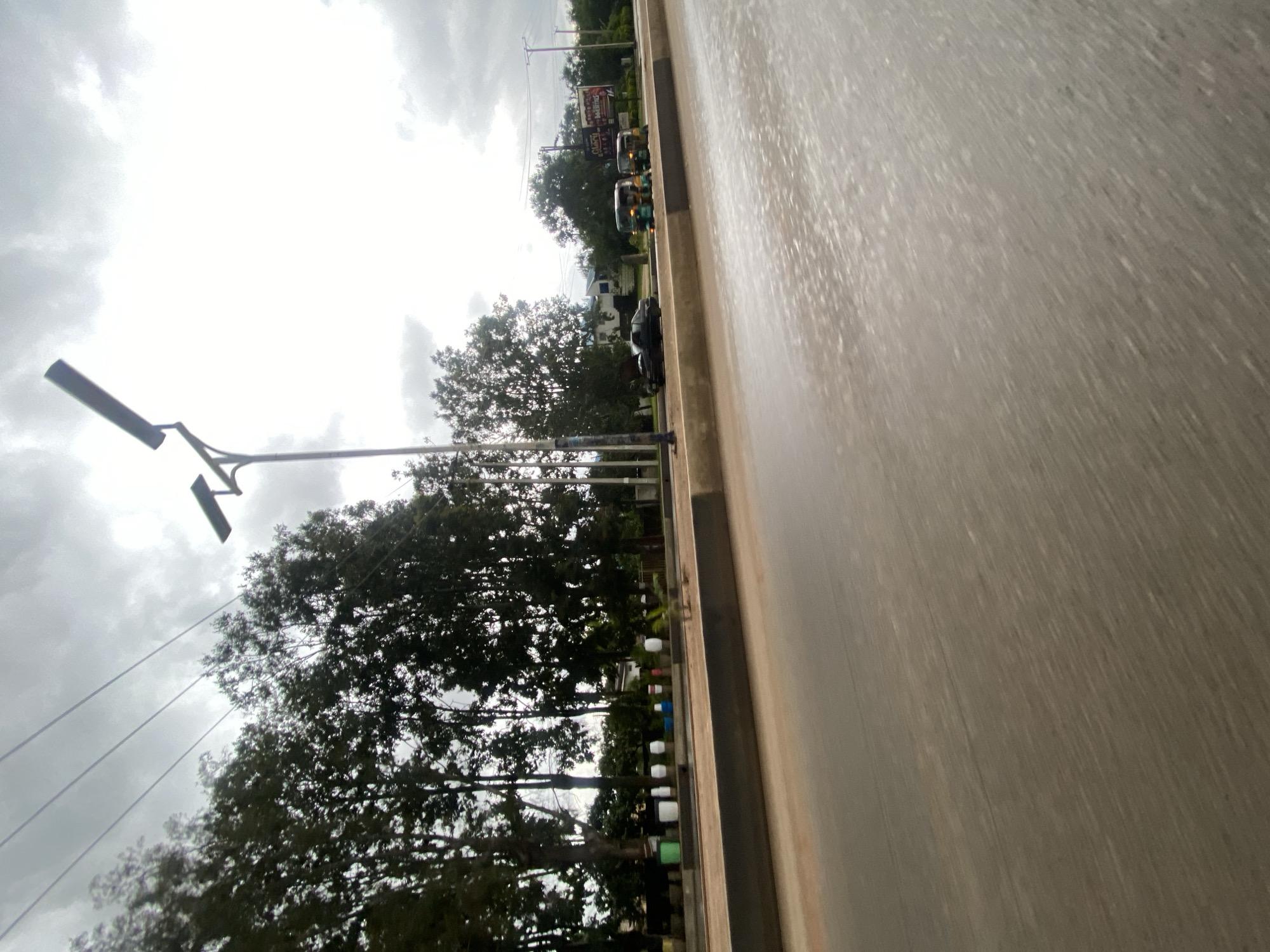 Overcast afternoon on the roads between Gura Top and Jos