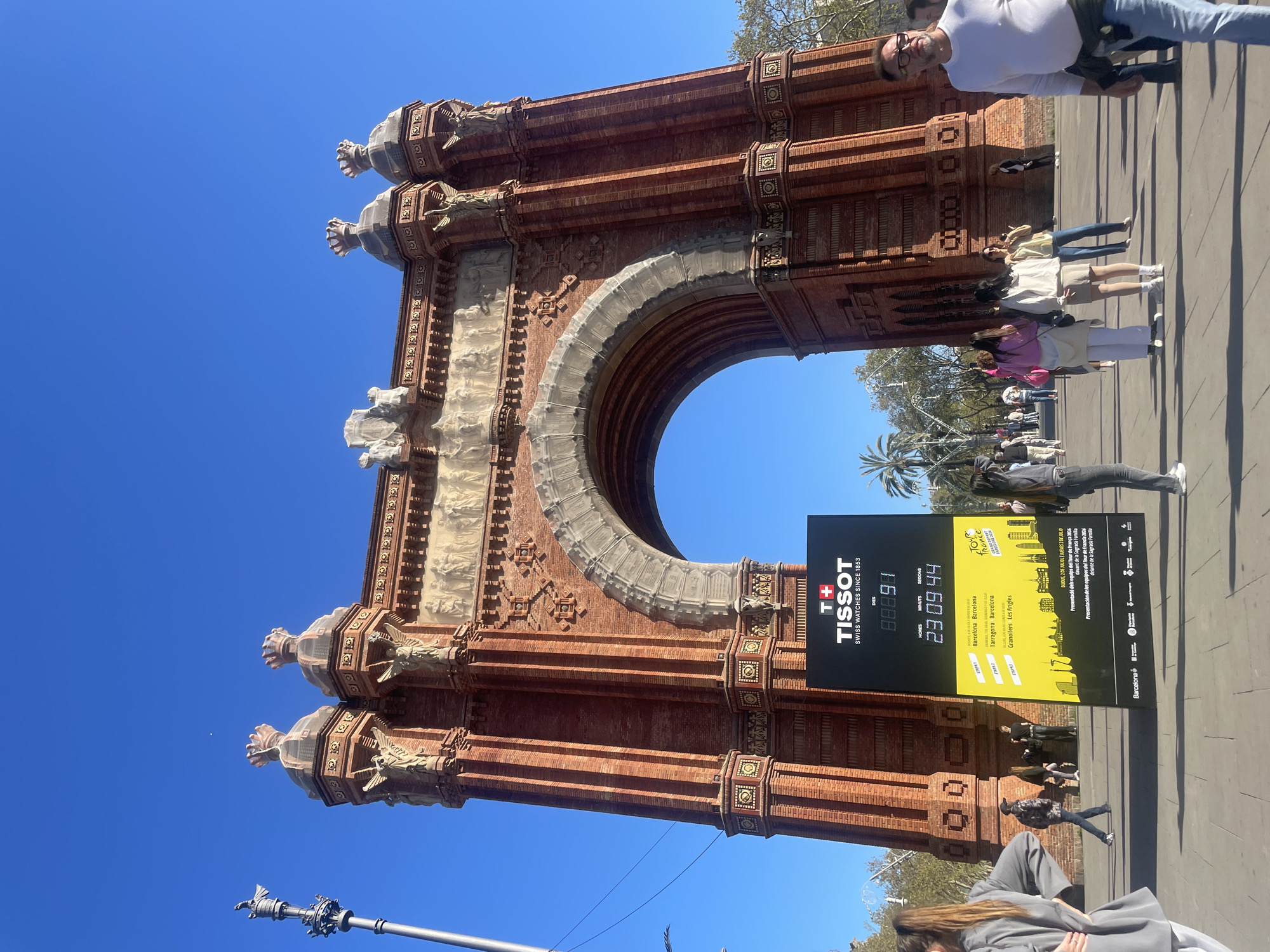 Tour de France promotion, street performance at Barcelona's Arc de Triomf