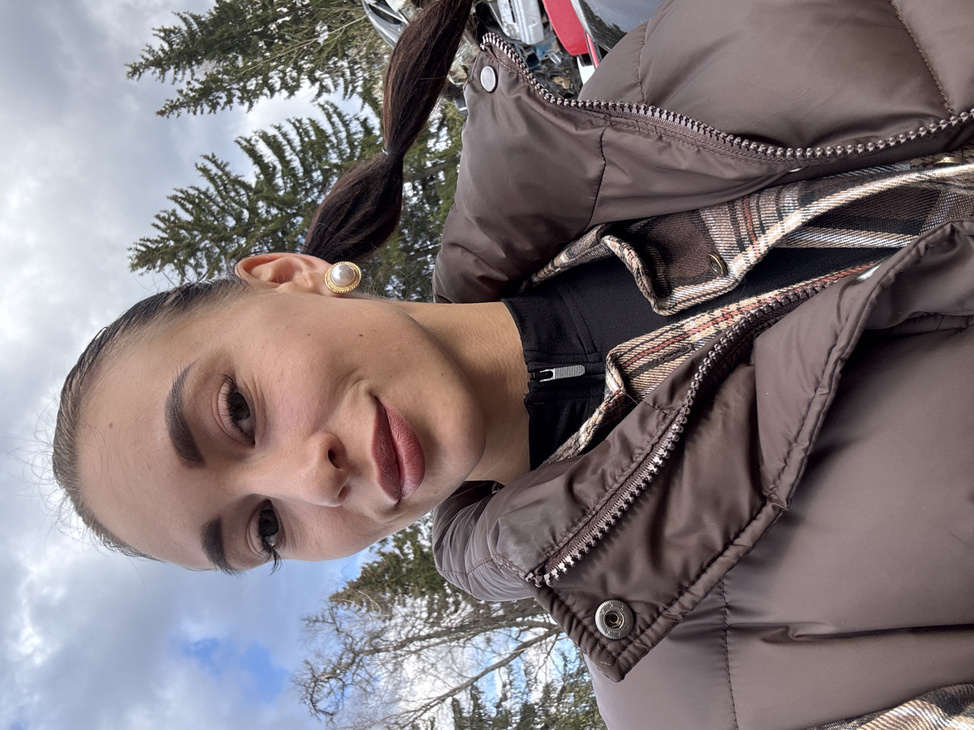 Woman photographed outdoors in Chaikovsky, Russia