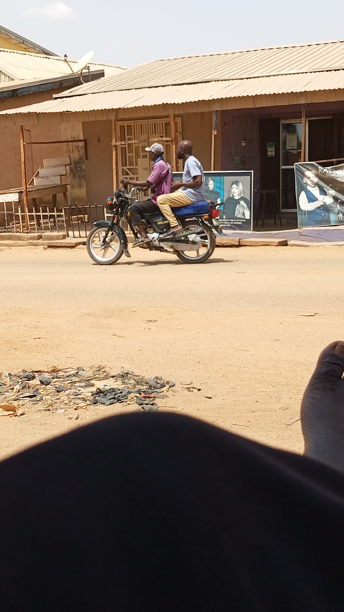 Man in Argentina jersey spotted on Nigerian street