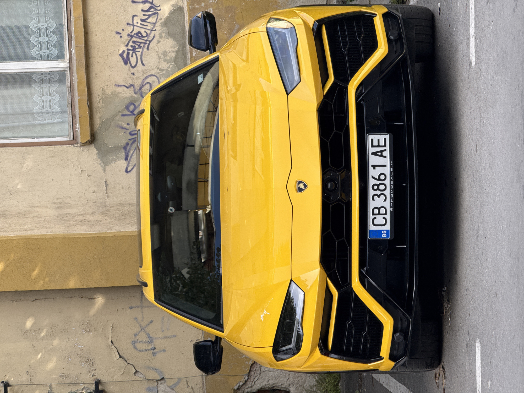 Afternoon wander through Varna with a yellow Lamborghini stealing the show
