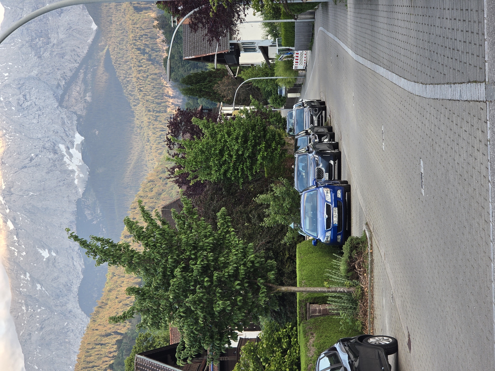 Evening stroll captures Alpine charm in Garmisch-Partenkirchen