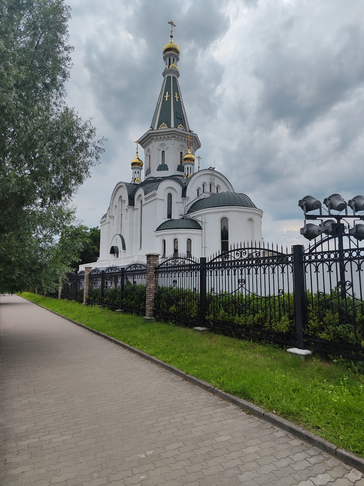 Exploring Kaliningrad's historic architecture, parks, and gardens