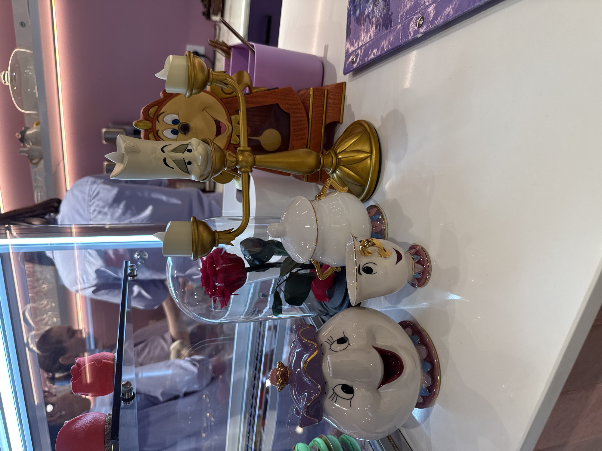 Disney-themed café visit documented in Vladivostok morning hours