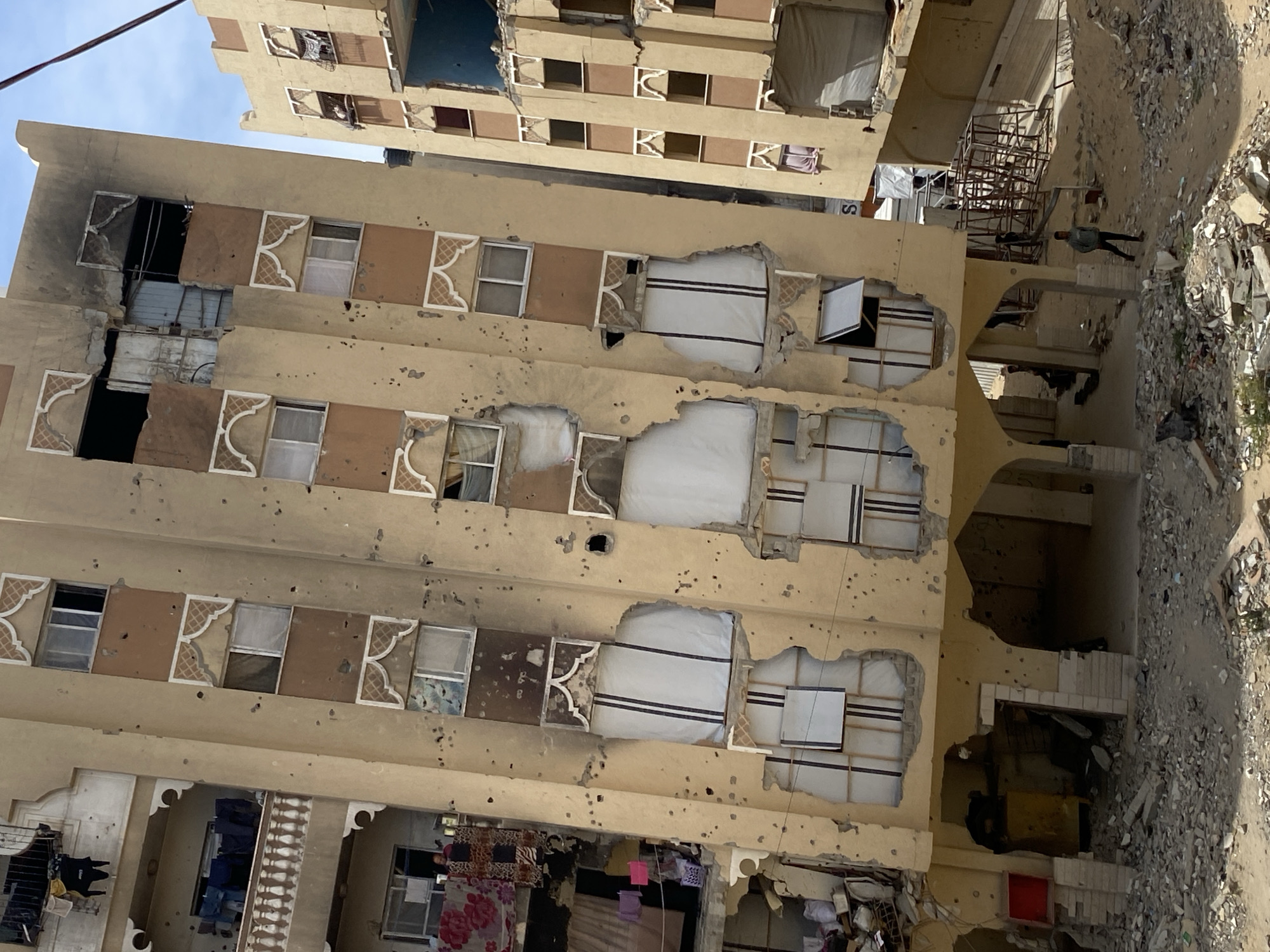 Witness documents damage and displacement in Khan Yunis