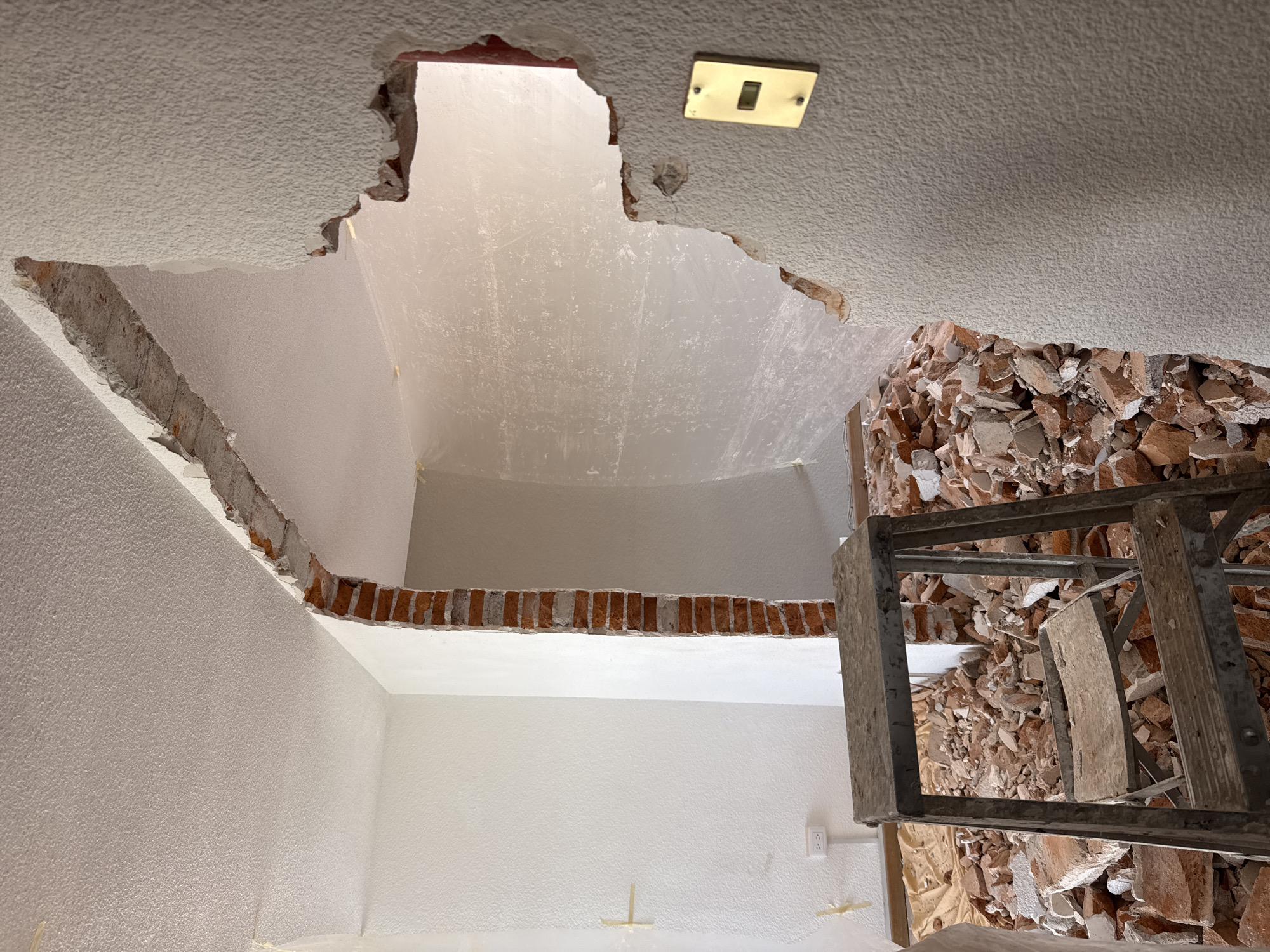 Building renovation underway in Puebla, Mexico