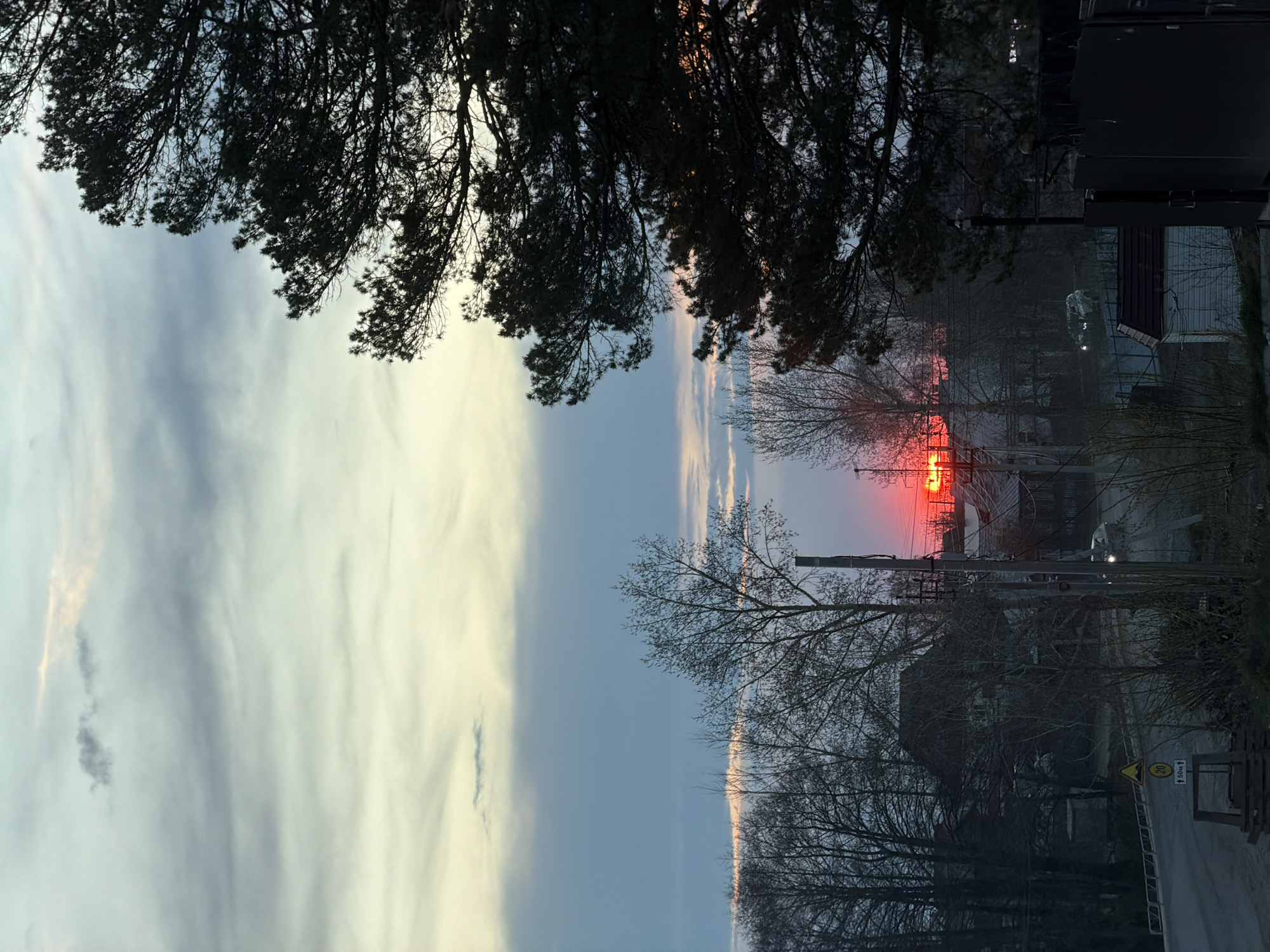 Sunset street scenes and daily life captured in Chaikovsky