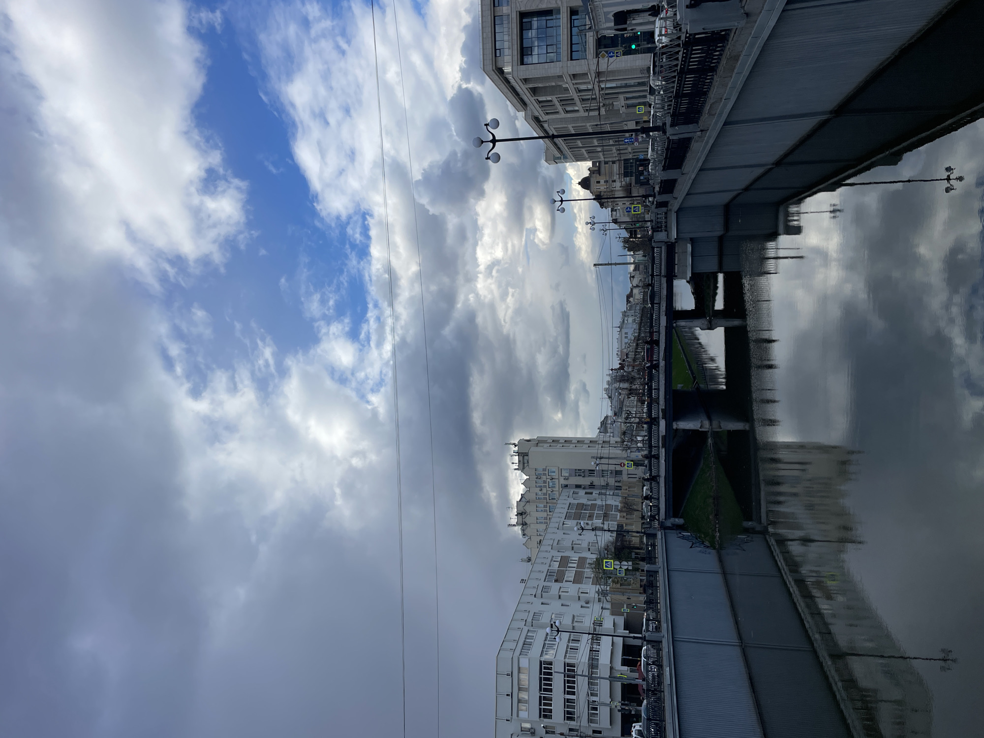 Unknown witness documents Kazan urban scenes in seven-minute span