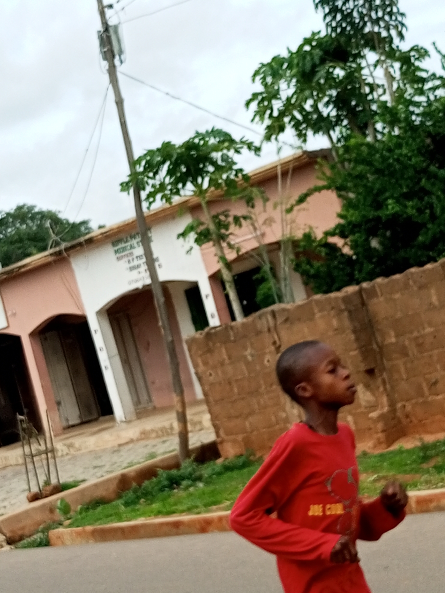 Everyday street activity in Tumfure, Nigeria