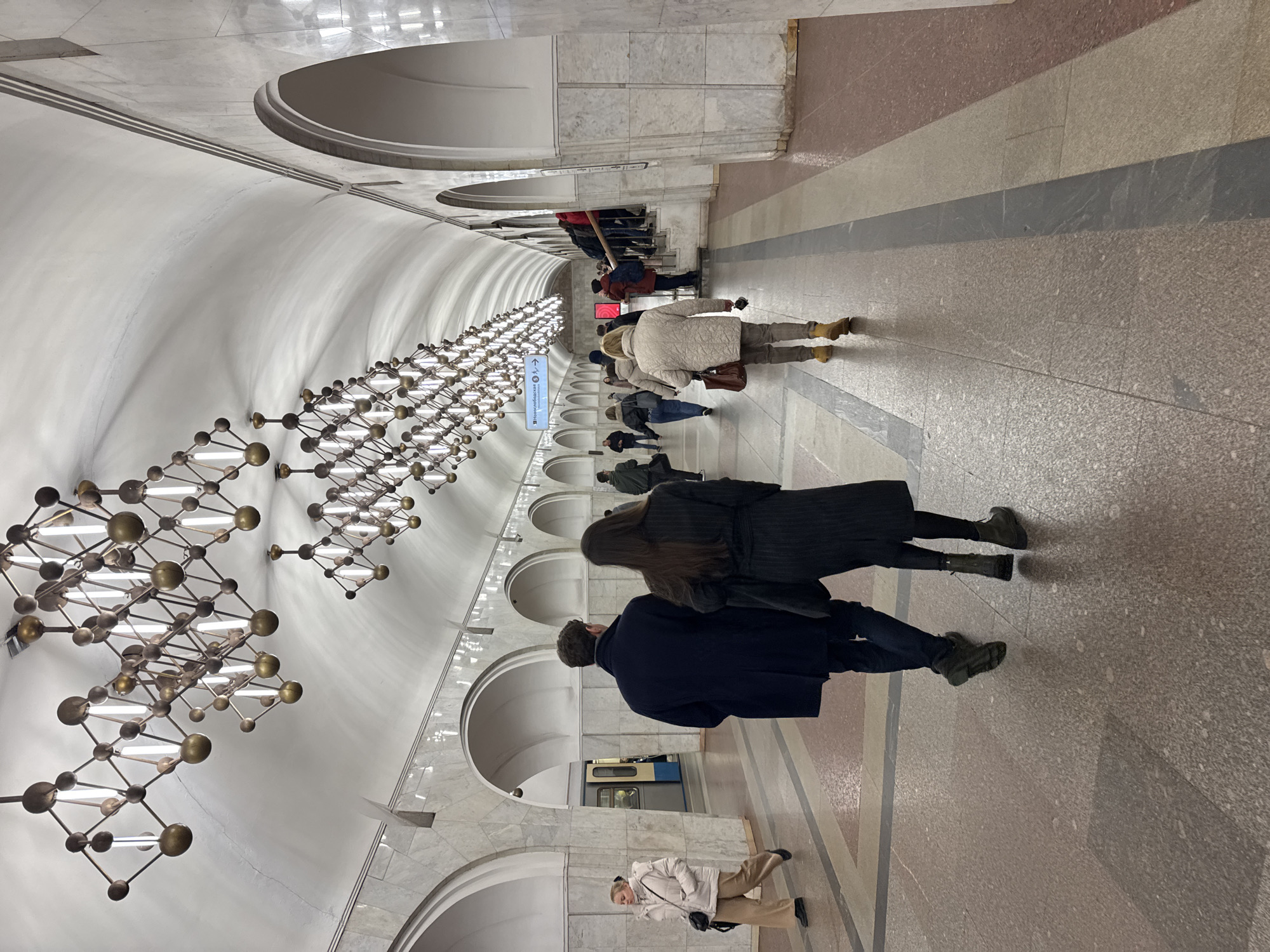 Busy subway operations documented in Khimki, Russia