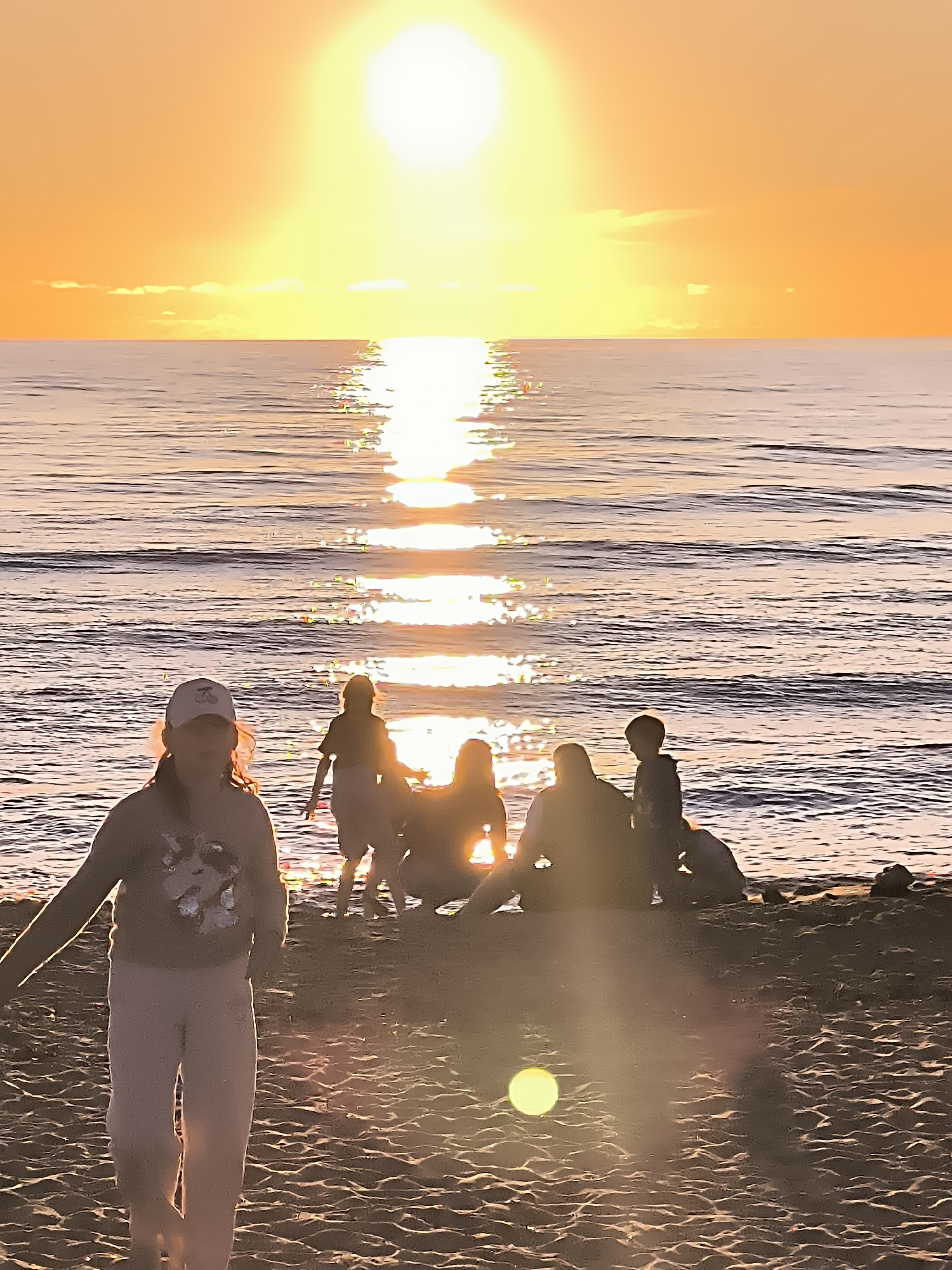 Sunset draws crowds to Klaipėda beaches on summer evening