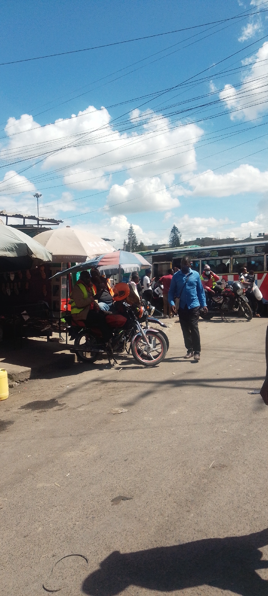 Everyday Nairobi street scenes documented across city districts