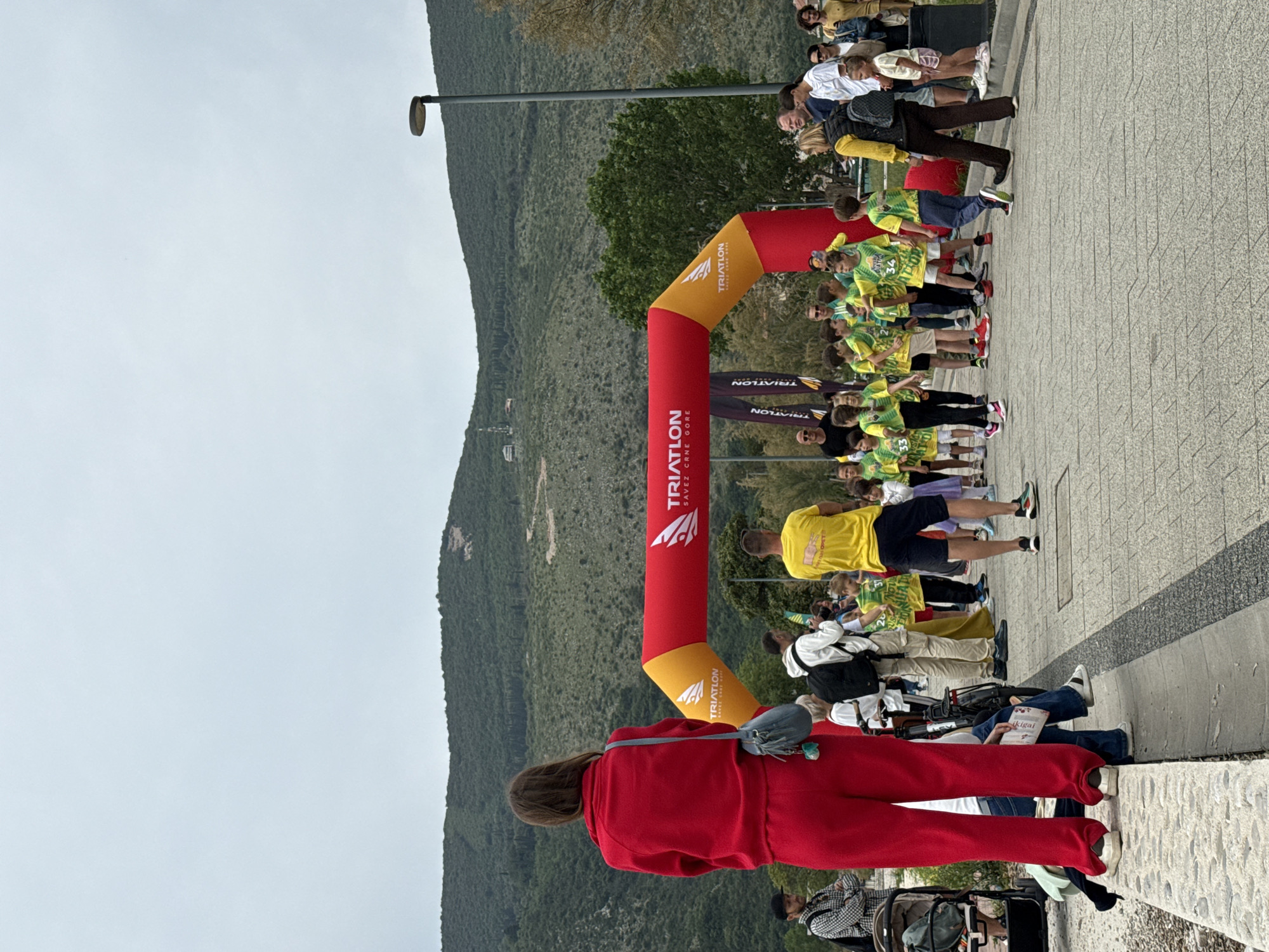 Youth triathlon event draws athletes and crowds in Igalo