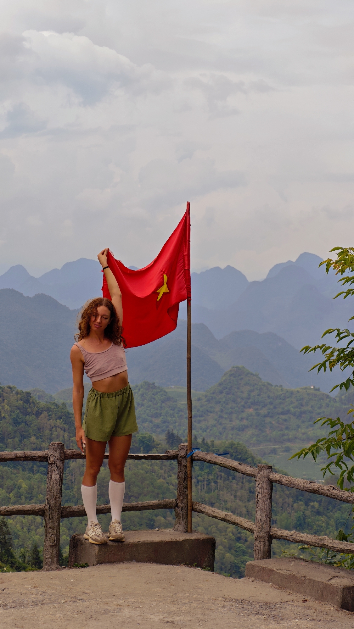 Woman's patriotic mountain road trip through northern Vietnam