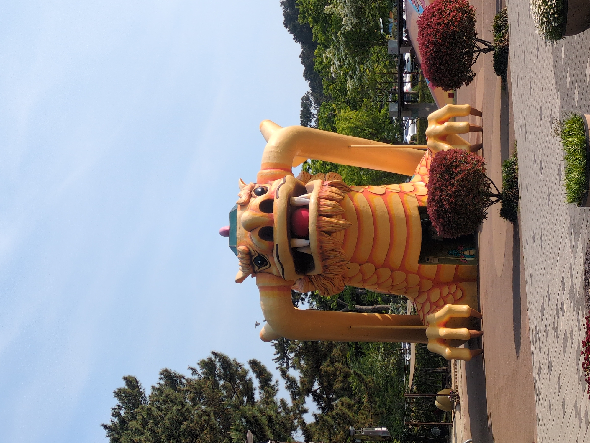 Morning walk through Daewangam Park captured in Ulsan