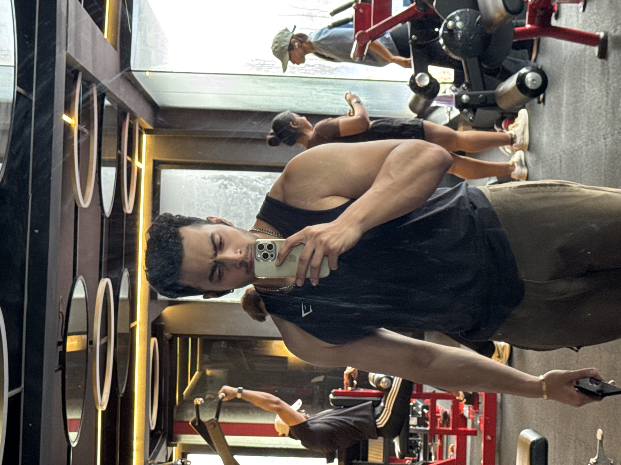 Mirror selfie session at a Kolkata gym